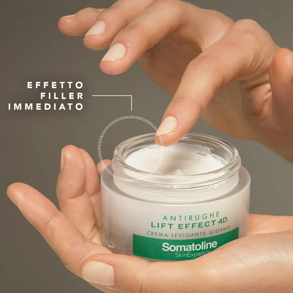 Somatoline SkinExpert, Lift Effect 4D Crema Giorno Filler Antirughe Donna, Trattamento Viso Anti-età, Azione Levigante e Liftante, con Acido Ialuronico, 50ml