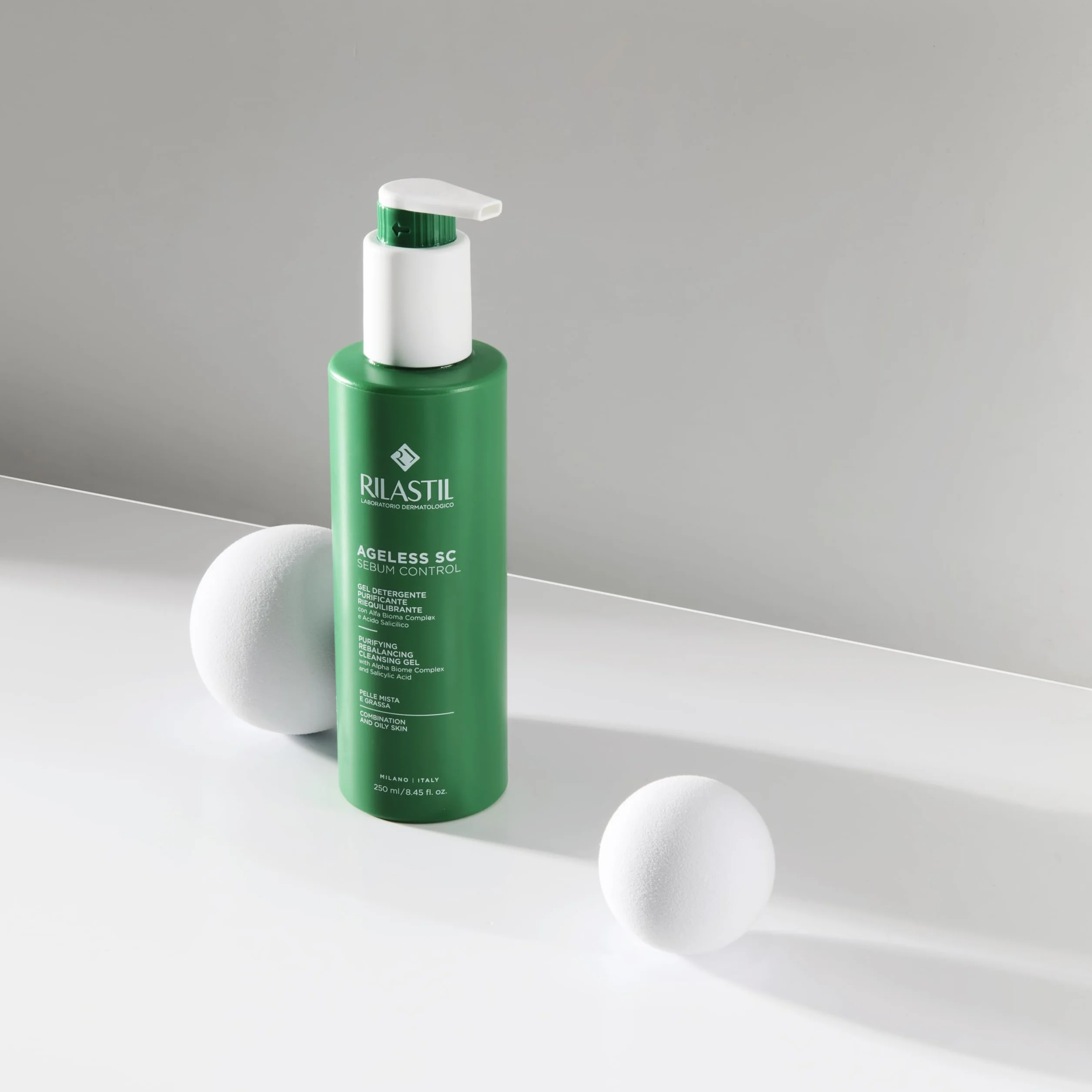 Rilastil Ageless SC Sebum Control, Gel detergente purificante e riequilibrante viso con Alfa Bioma Complex e Acido Salicilico ad azione sebonormalizzante, 250 ml