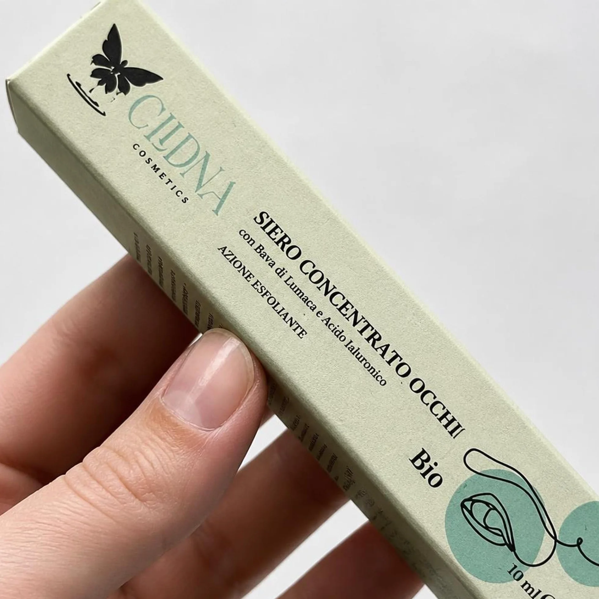 Contorno Occhi Antirughe | Siero Concentrato con Bava di Lumaca e Acido Ialuronico | Roll-On ad Azione Esfoliante, Elasticizzante e Anti-Borse | Formula Bio Naturale | 10ml Made in italy