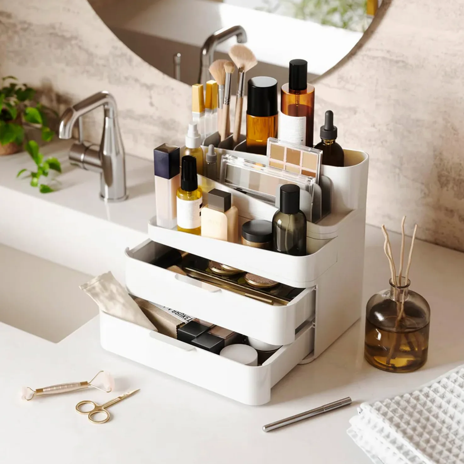 Wintem Organizzatore per Cosmetici in Plastica Bianco con 3 Cassetti Modulabili 27x25x18cm - Ideale per Ordinare e Organizzare Pennelli, Trucchi e Creme in Bagno o Camera - con Piedini Antiscivolo