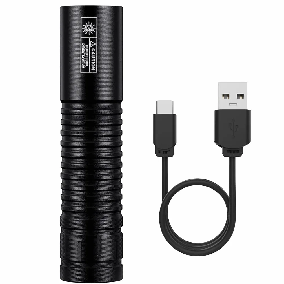Alonefire SV114 Torcia UV LED Professionale 365nm USB C Ricaricabile Ultravioletti con Batteria