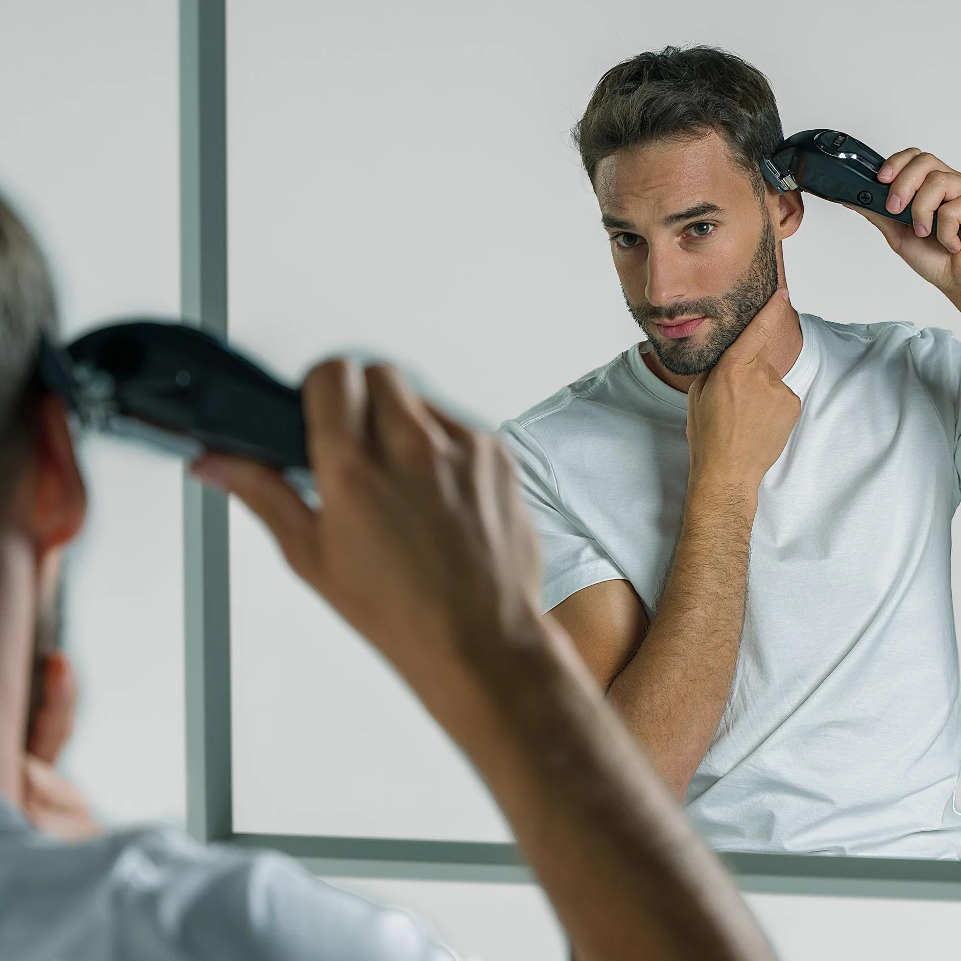 WAHL Tagliacapelli per uomo con lame autoaffilanti di precisione, rasoio per capelli Elite Pro, tagliacapelli da uomo, pettini guida Premium ad aggancio sicuro, professionale, con cavo