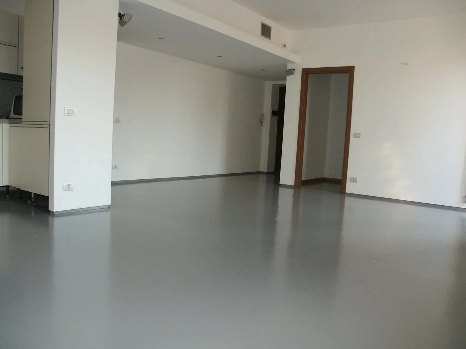 Resina per Pavimenti Epossidica Certificata HACCP Alta Durezza 5kg Grigio Chiaro