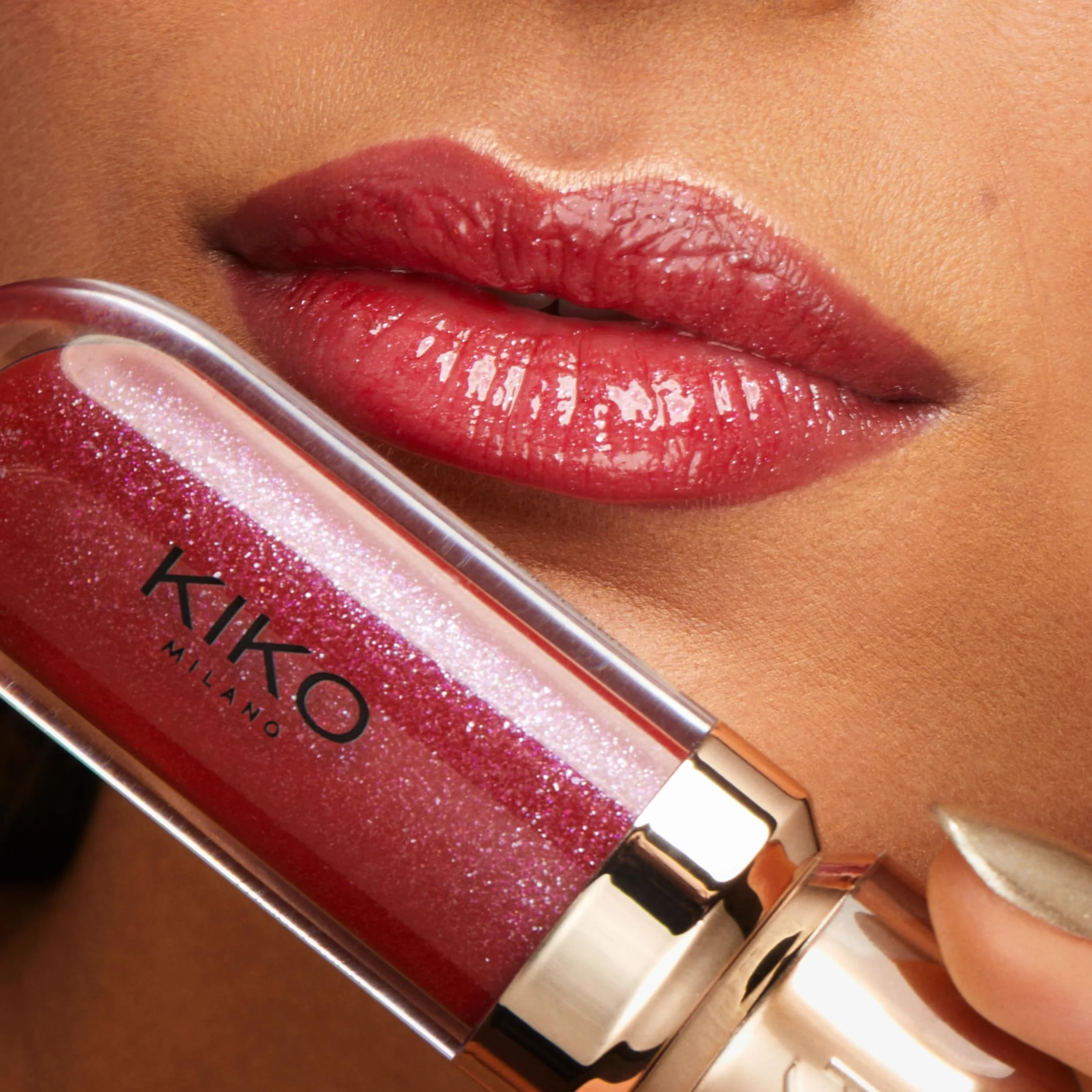 KIKO Milano 3D Hydra Lipgloss 46 - Limited Edition | Lucidalabbra Idratante Effetto 3D con Texture Brillante, Effetto Volume e Formula Nutriente per Labbra Morbide e Luminose