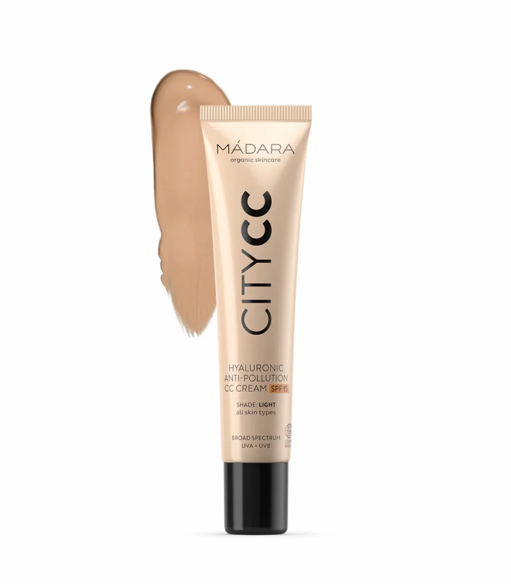 MÁDARA Organic Skincare | Anti-Pollution CC Cream SPF15 LIGHT - 40ml, Mit Hyaluronsäure und breitspektrigem UVA/UVB-Sonnenschutz, Leicht, Seidige Textur, Ecocert-zertifiziert.