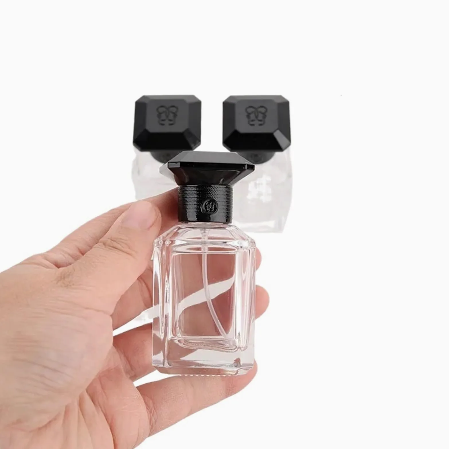 Flacone Spray Vuoto 5 flaconi di profumo vuoti da 30 ml, in vetro, ricaricabili, spray, for cosmetici liquidi, oli essenziali, campioni, contenitori for profumi