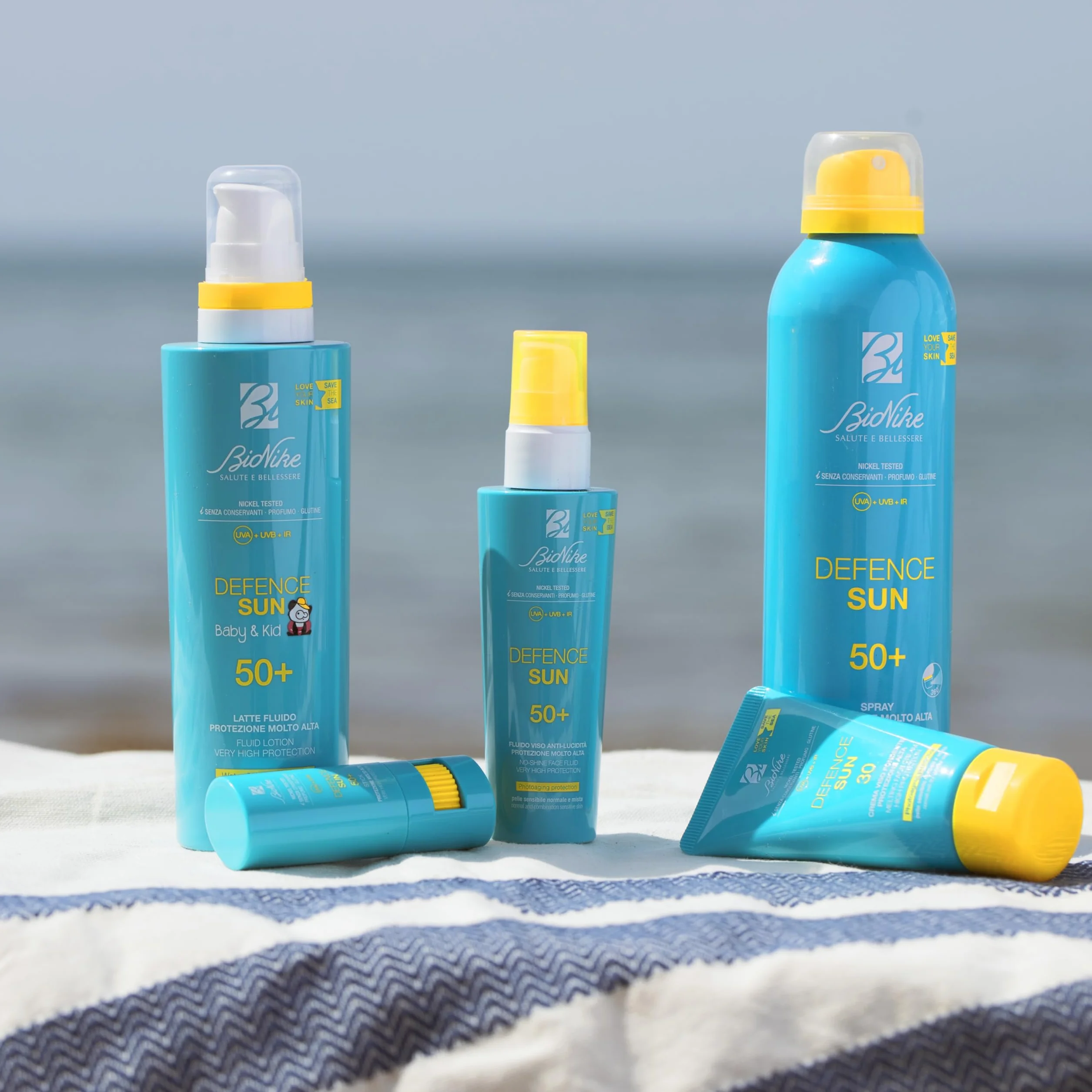 Bionike Defence Sun - Fluido Solare Viso Anti-Lucidità Effetto Matte, per Pelli Normali e Miste, Azione Opacizzante e Antiossidante, Waterproof, Rafforza e Ripara la Pelle, 50 ml