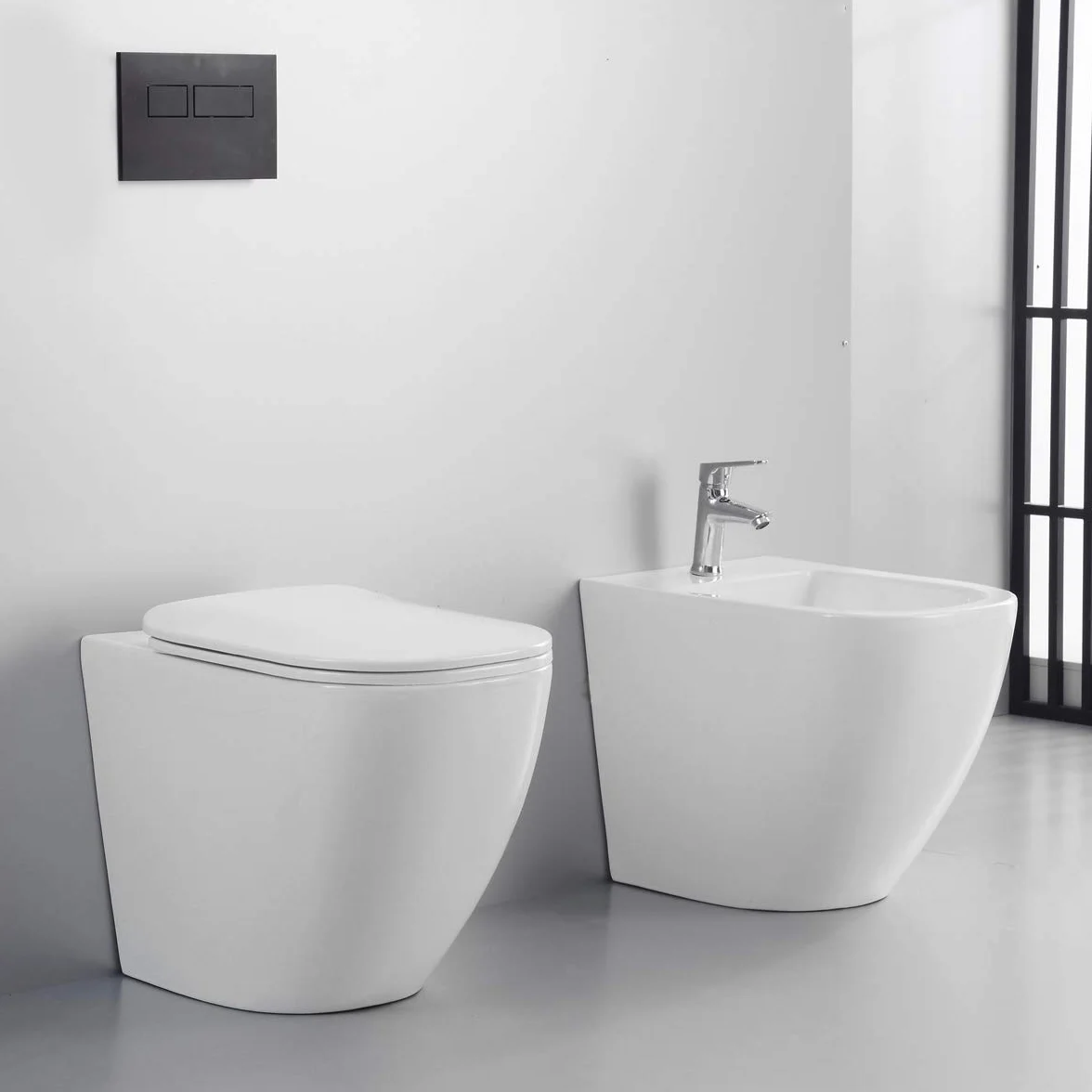 Sanitari bagno a terra filo muro Wc rimless copriwc soft close bidet mod. Nook