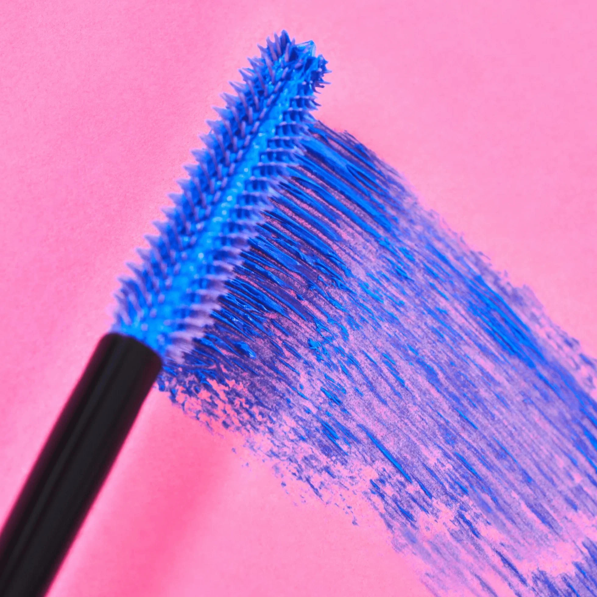 essence I LOVE EXTREME crazy volume mascara, lunga durata, arricciante, volumizzante estremo, colore intenso (12ml)