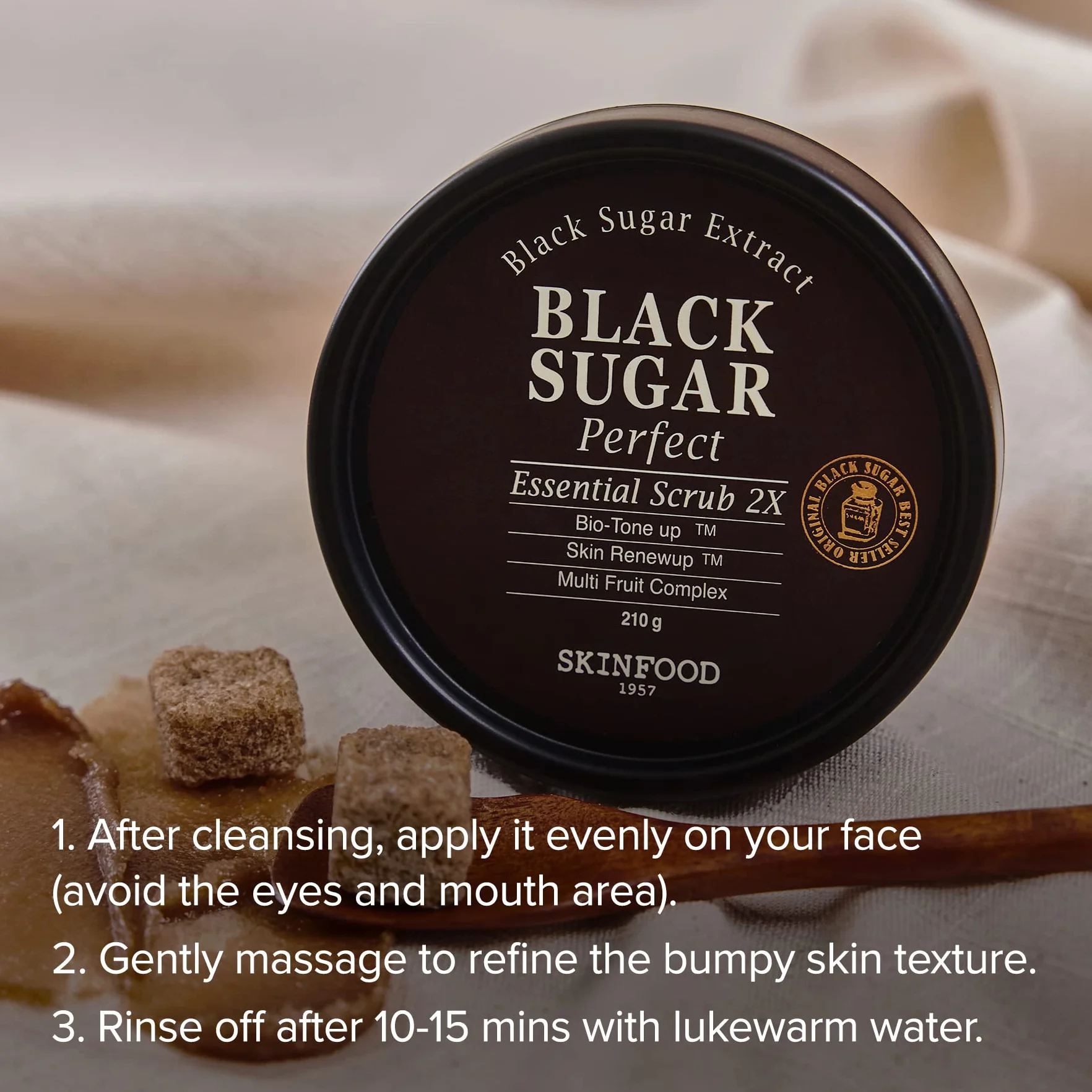 SKIN FOOD since 1957 Scrub Essenziale Perfetto allo zucchero nero 210g - Scrub massaggio esfoliante viso senza irritazione - Rimuove i punti neri e le cellule morte (7,4 fl.oz.)