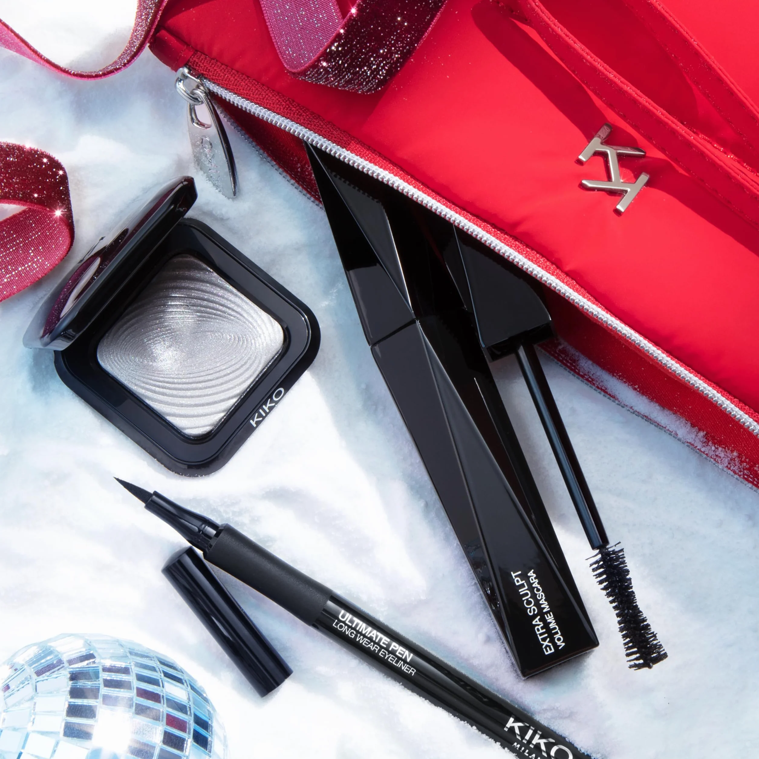 KIKO Milano Snow-Kissed Holiday Jingle Trio Eyes Gift Set, Gift Set Occhi: Mascara Effetto Volume, Eyeliner In Penna E Ombretto Metallico