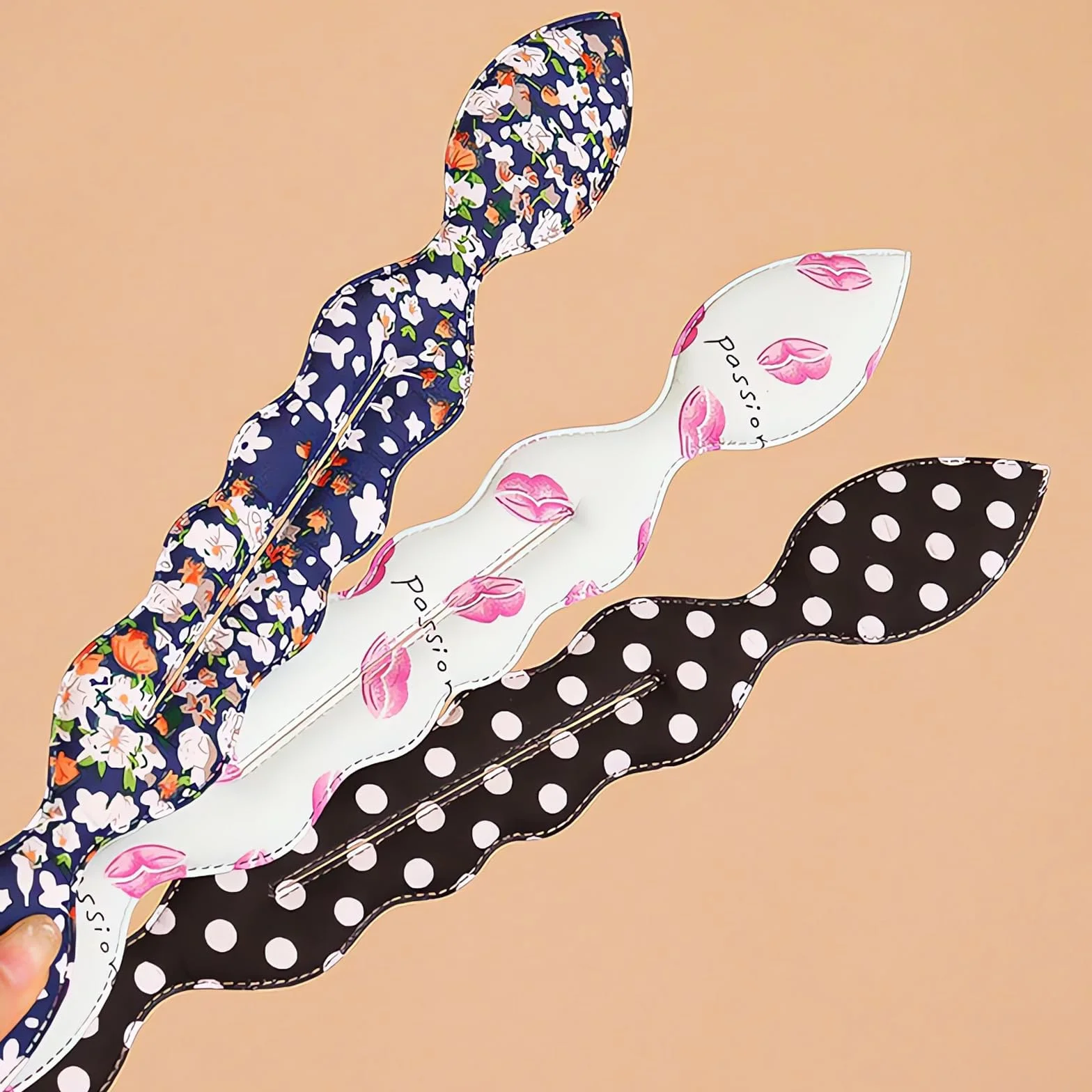 6 Pezzi Chignon per Ciambella Hair Bun Maker Accessori per Capelli Riutilizzabile Spugna Schiuma Hair Styling Tools Francese Twist Bigodino Strumento Clip Panino Abile per Ragazzeper Donna