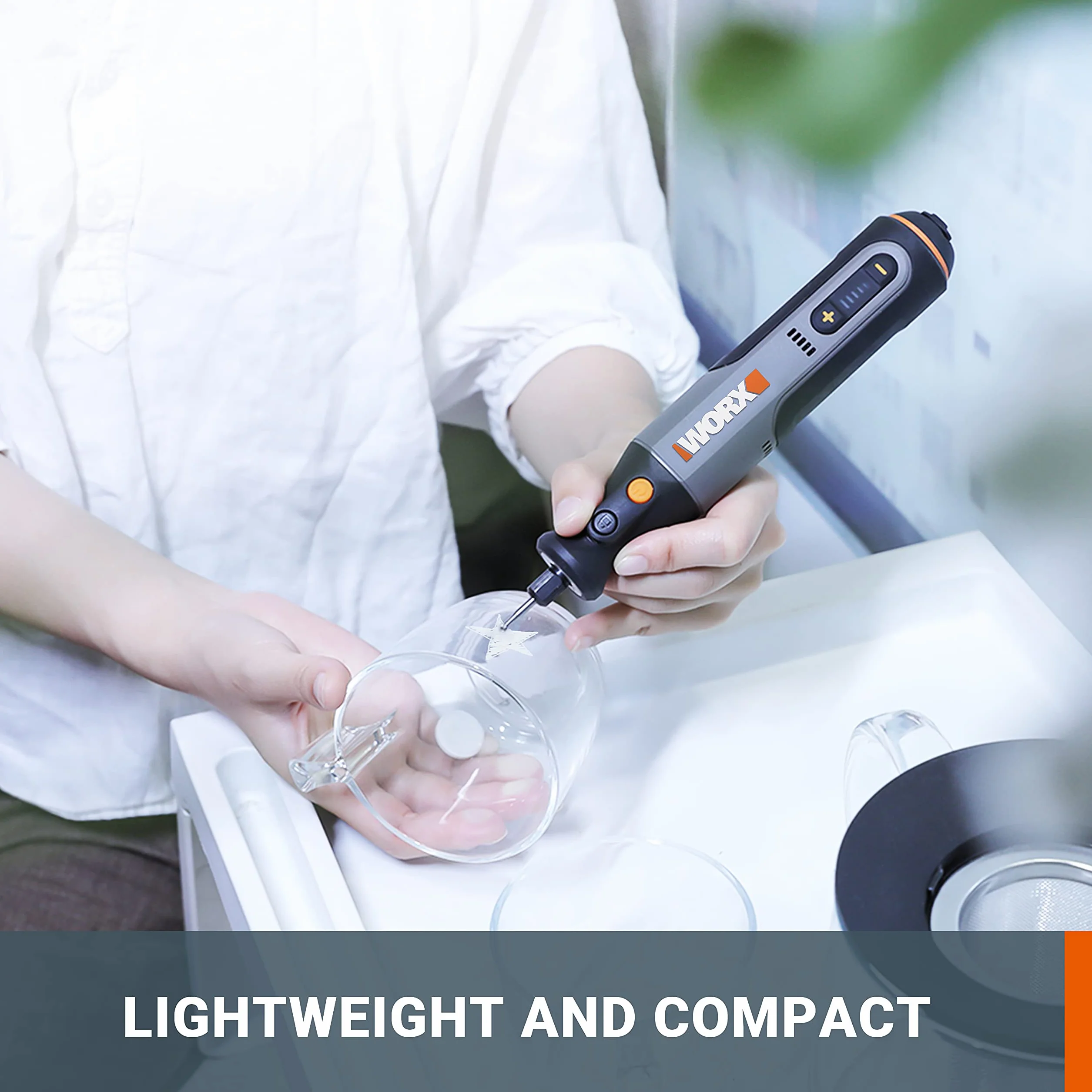 WORX WX106 8V Utensile Rotativo Cordless con 23 Accessori, Caricamento USB, Pinze 3,2 mm, Controllo Velocità Variabile