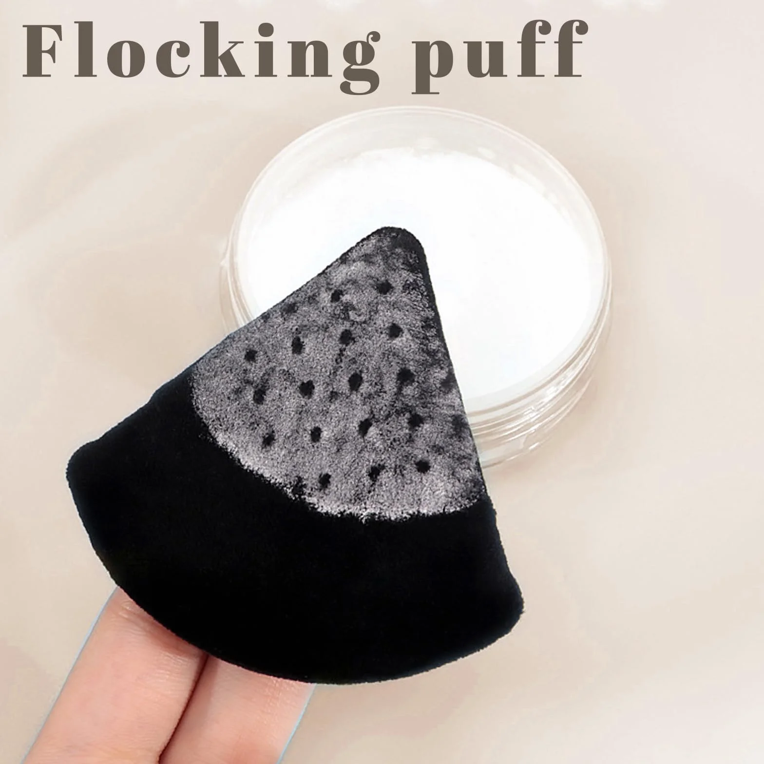 Mezrkuwr Confezione da 6 nappe triangolari per cipria con 2 custodie da viaggio, nappa per cipria e fondotinta, morbido velluto per polvere sciolta, colore nero