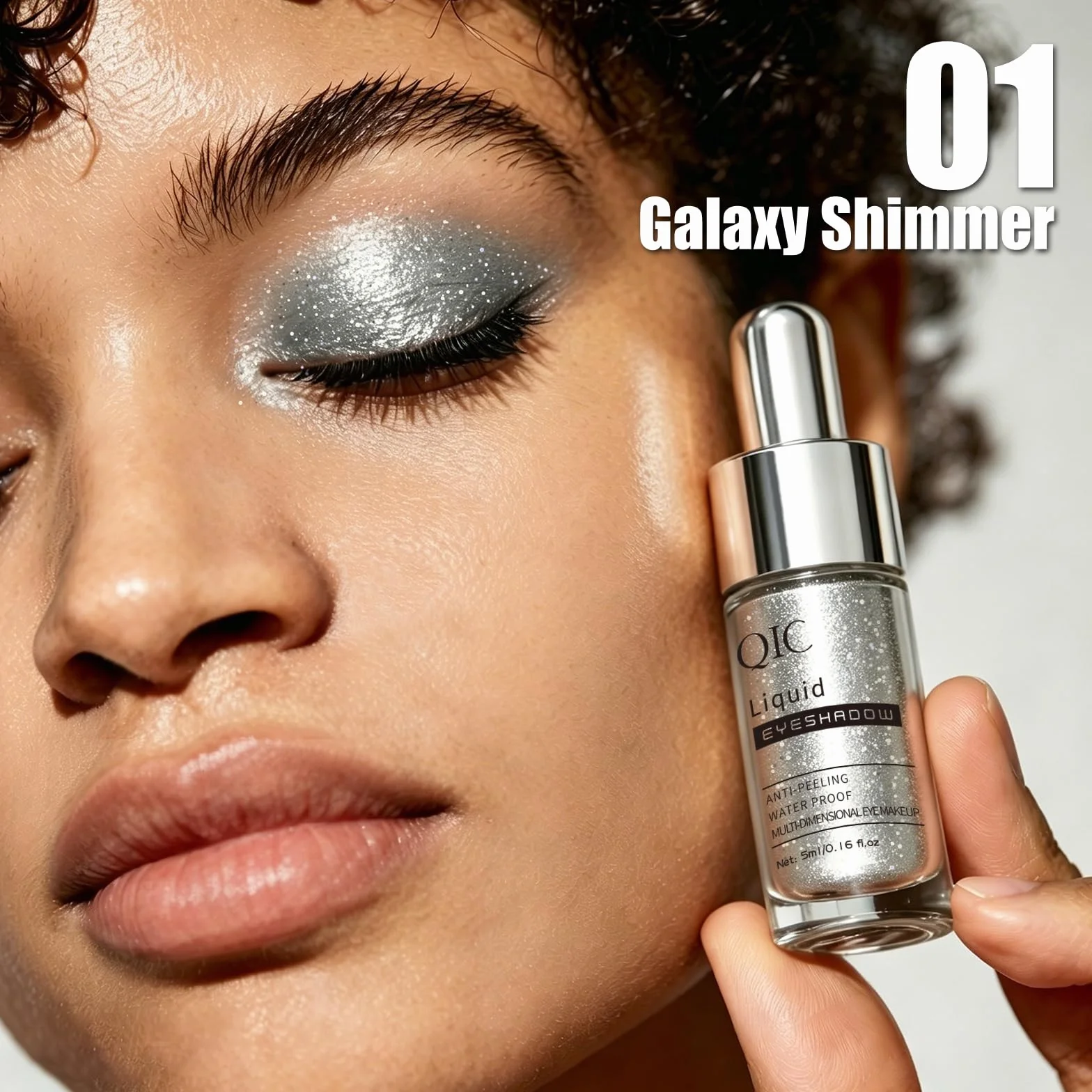 QIC Ombretto Liquido Glitter, Finish Metallico e Scintillante, Lunga Durata, Senza Crepe, Resistente allo Sfregamento, Formula Leggera per Tutti i Toni di Pelle, Colore Costruibile (01 Milky Way)