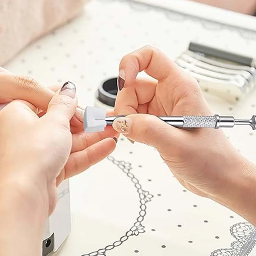 50 Pezzi di Spugna Unghie con Pinza Metallica, Pennelli Unghie, Unghie Ombre Design, Strumenti per la Nail Art Pennello di Spugna, Usato per Creare una Varietà di Modelli di Nail Art Sfumati