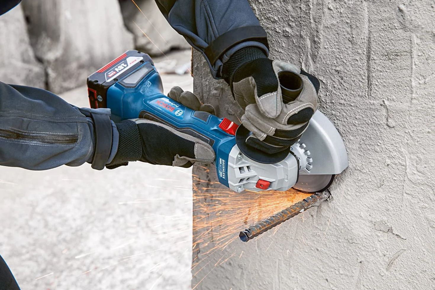Bosch Professional GWS 18V-7 GBH 18V-22 Combo Kit 2x4.0Ah Batterie GAL 18V-40 Ladegerät