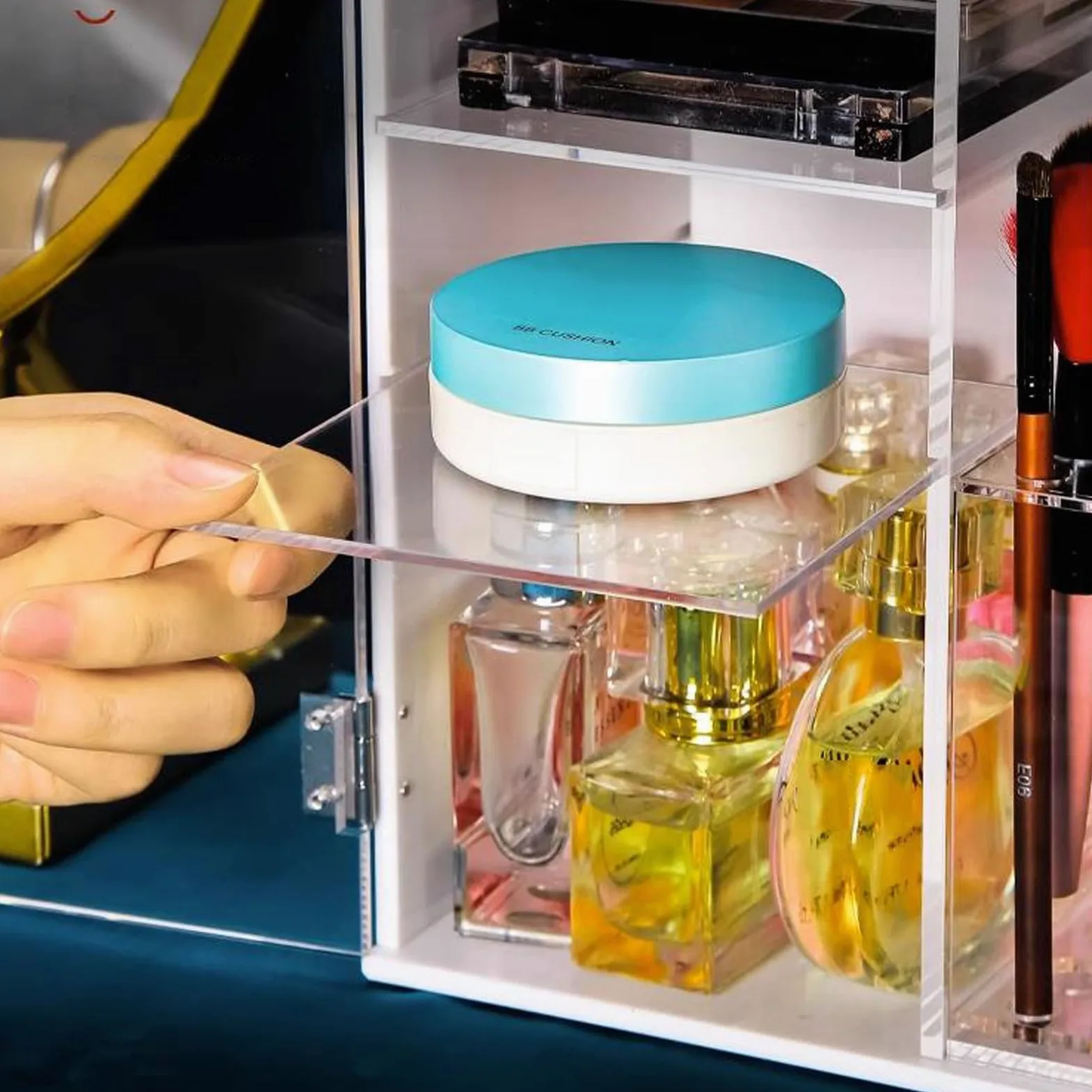 organizzatore per Il Trucco, organizzatore per Il Trucco in Acrilico, Contenitore per Cosmetici con divisorio Staccabile e Porta Trasparente, Contenitore per Il Trucco, Rossetti, pennelli