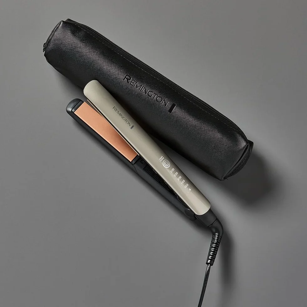 Remington Piastra capelli lisci e mossi, Protezione Keratin, Sensore di calore per proteggere il capello, Ceramica Ultra S8593