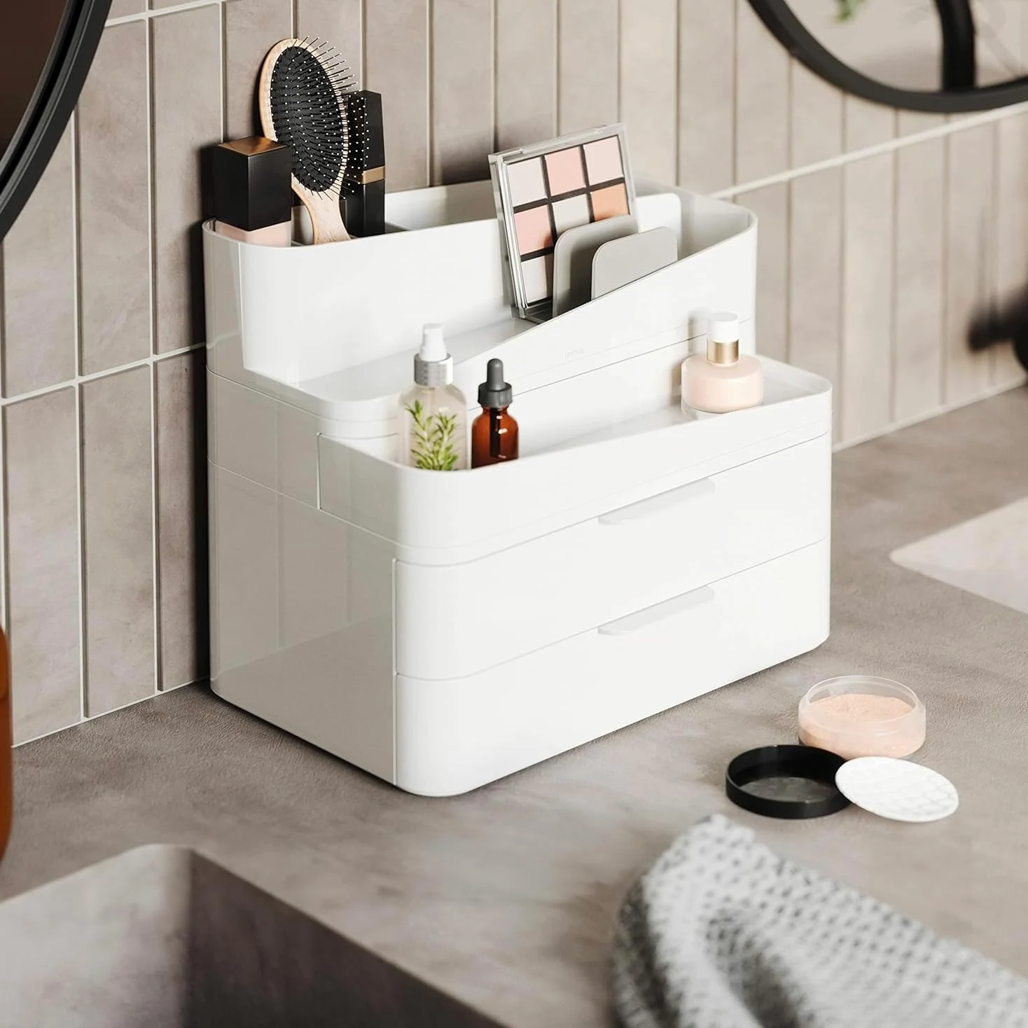 Wintem Organizzatore per Cosmetici in Plastica Bianco con 3 Cassetti Modulabili 27x25x18cm - Ideale per Ordinare e Organizzare Pennelli, Trucchi e Creme in Bagno o Camera - con Piedini Antiscivolo