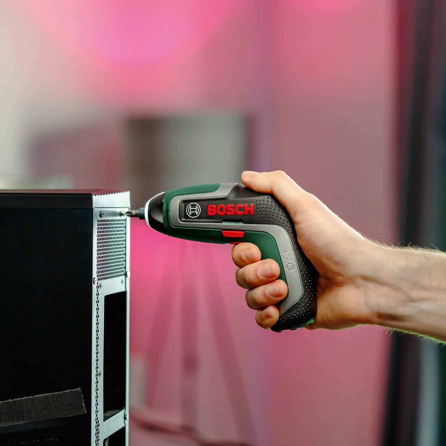 Bosch Cacciavite a batteria compatto IXO set 7a generazione 3,6 V 2.0 Ah 5,5 Nm con attacco testa ad angolo