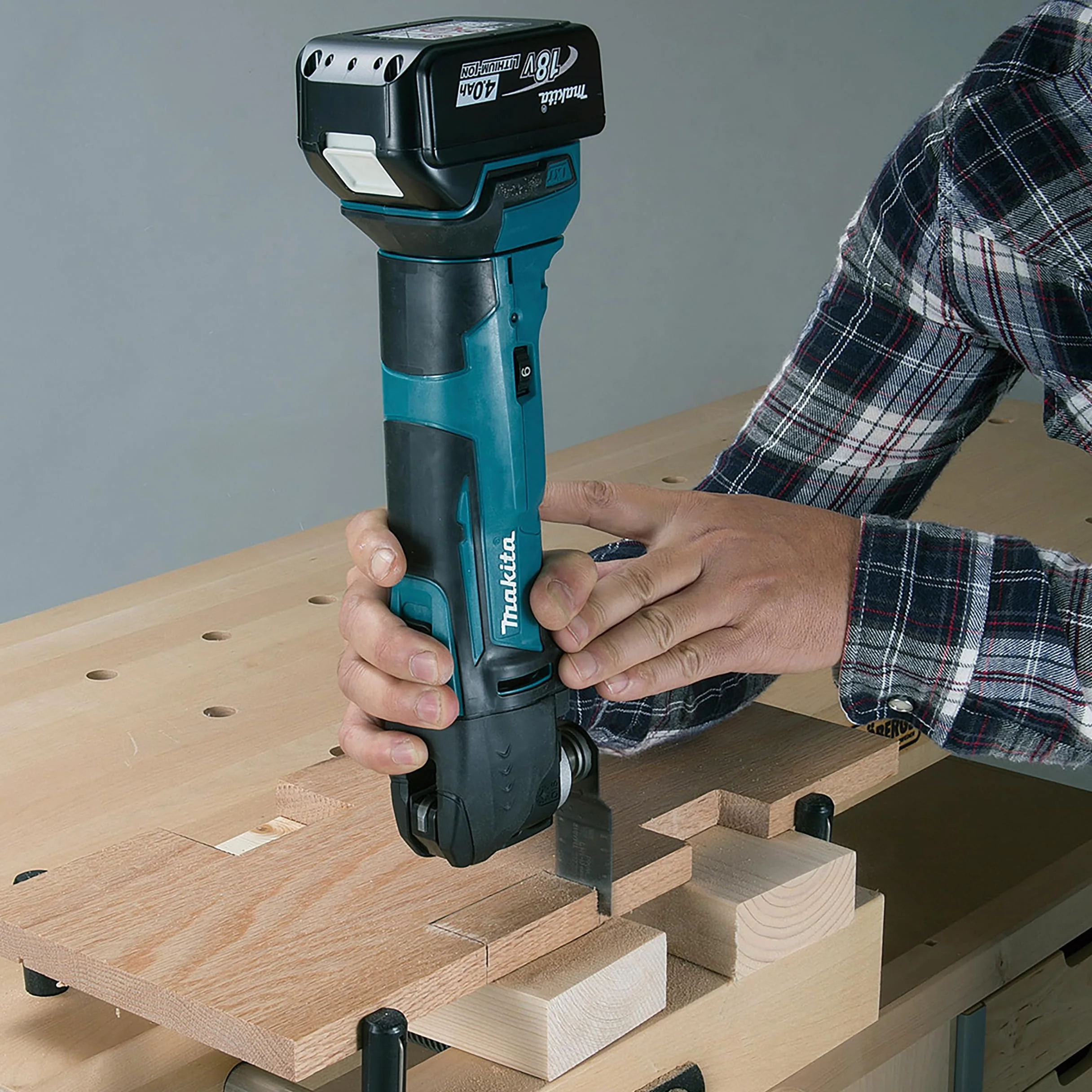 Makita DTM51Z Utensile multifunzione a batteria 18 V, blu