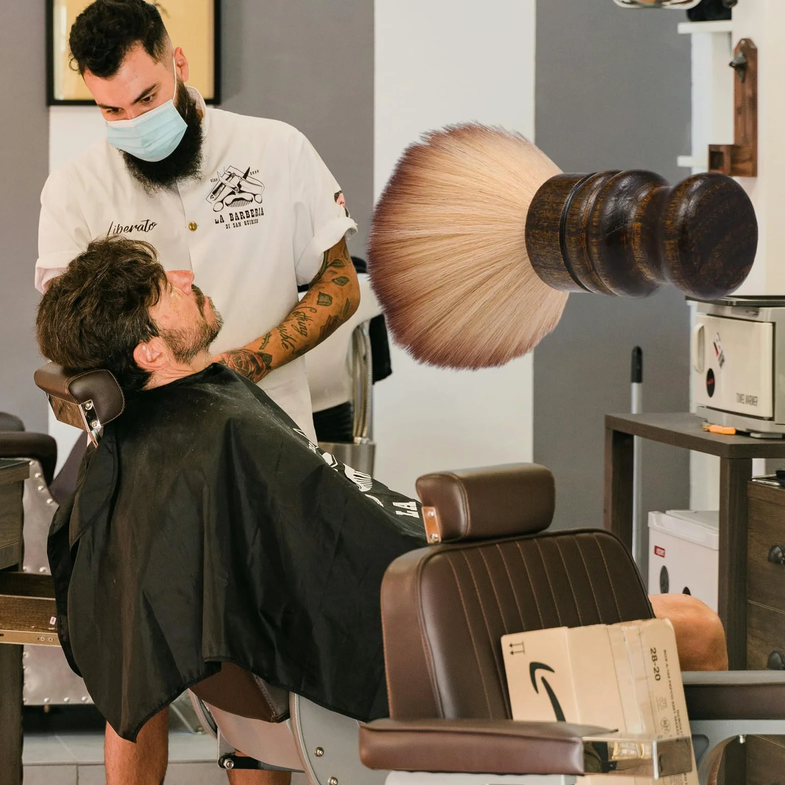 WhaleO Pennello da Barba Spazzola Barbiere per Salone,Pennello Professionale per Talco, Barbiere Collo Spazzola Spazzola Barba per Barber Shop,Spazzola Professionale per Parrucchieri/Barbiere in Legno