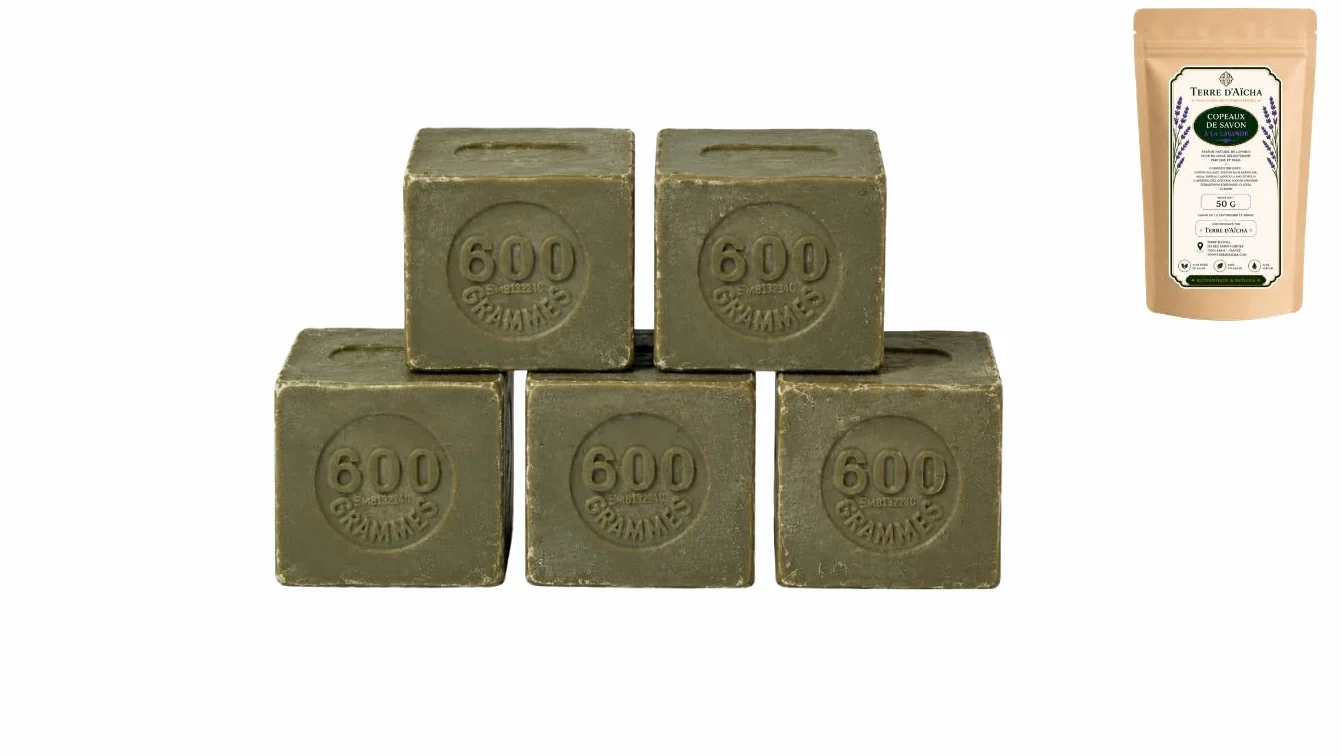 Set di 5 saponi di Marsiglia 600 g all'olio di oliva – vero sapone tradizionale prodotto in Francia – terra di Aïcha- 1 bustina scoperta trucioli di sapone di Marsiglia lavanda 50 g