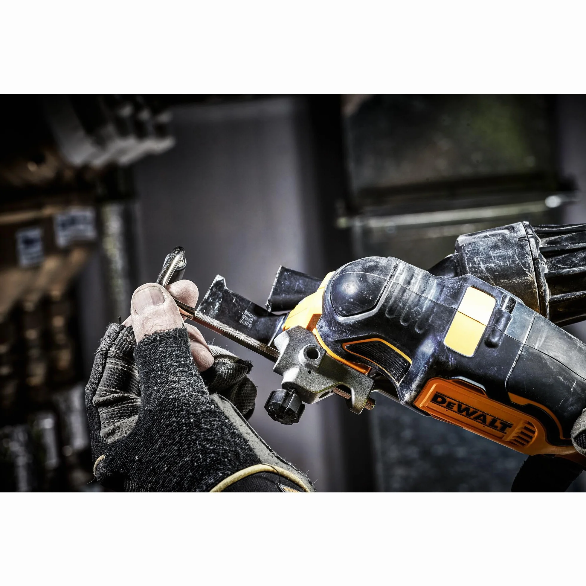 DEWALT DCS355M2-QW Utensile Multifunzione 18V 2x4.0Ah TSTAK