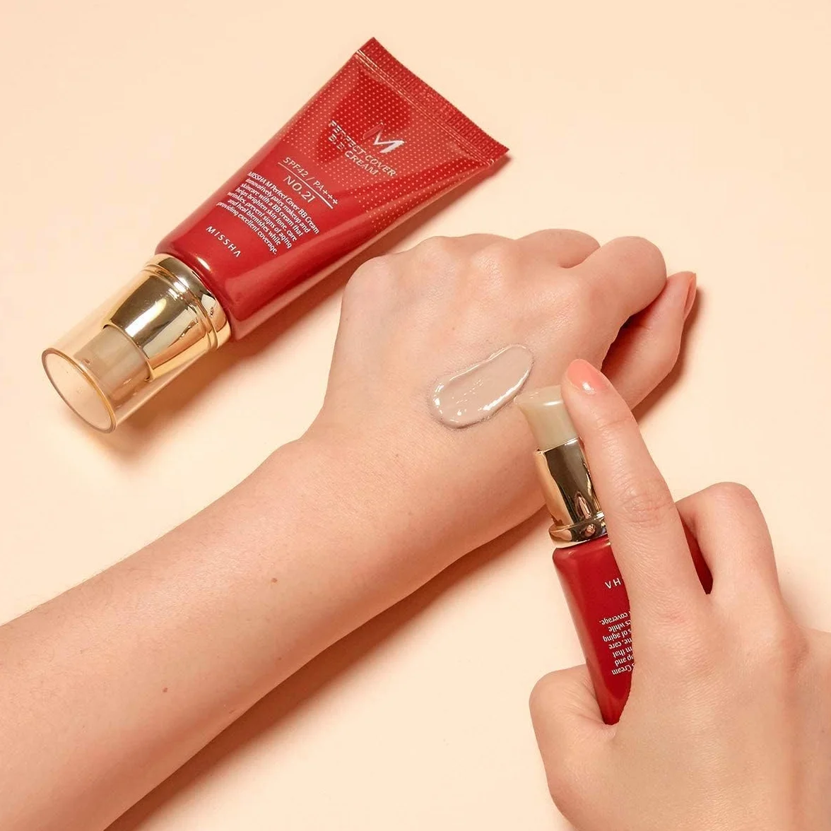MISSHA - Perfect Cover BB Cream 20ml | Tonalità #23 Natural Beige | Protezione solare SPF 42 PA+++ | Idratazione e copertura perfetta, Multicolore, 10 g (Confezione da 1)