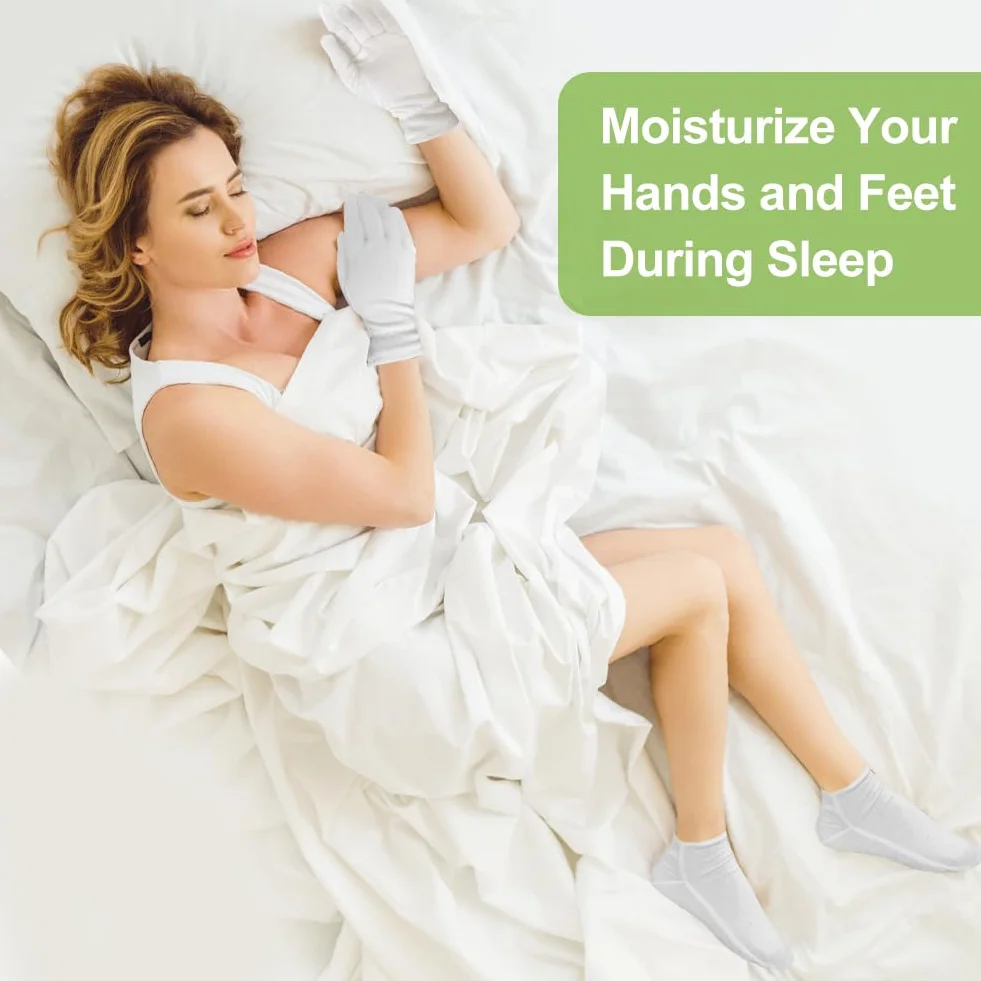 Guanti in Cotone Bianchi e Ccalzini Idratanti per Piedi Set, Riutilizzabili 2 paia Guanti in Cotone Bianco e 2 paia Calze Idratanti in Cotone per le Donne Eczema Mani Secche Cura Della Pelle e del Spa