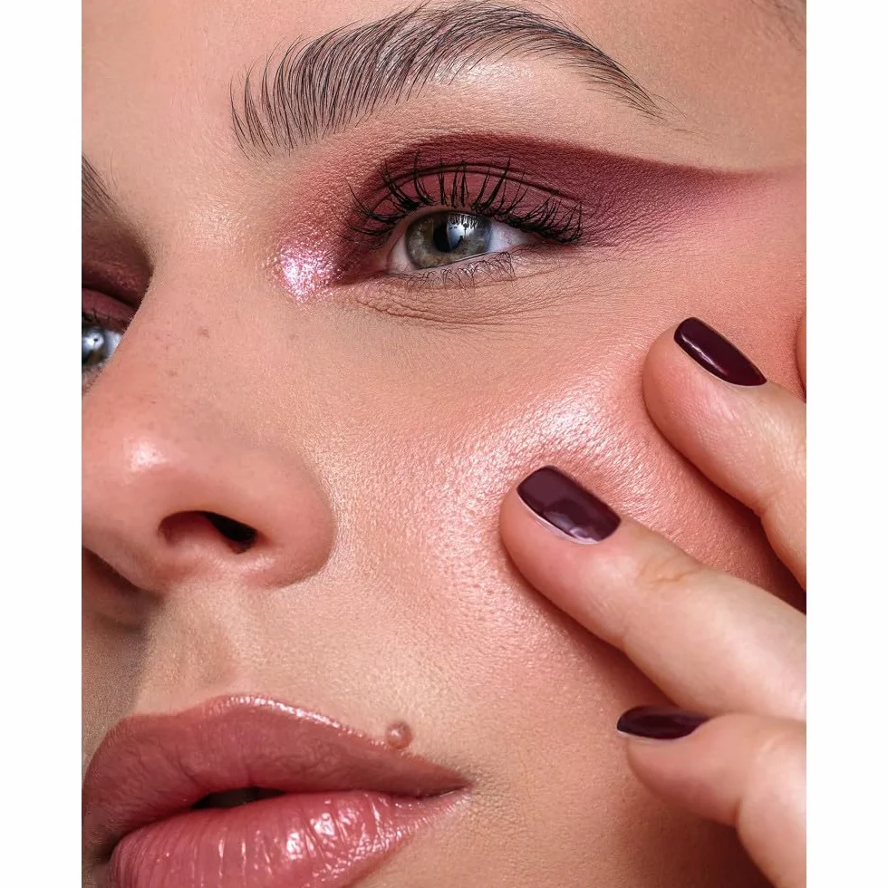 CATRICE Plumping Lip Liner 040 Starring Role – Rimpolpante e idratante – Finish setoso-opaco a lunga tenuta – Con olio di menta piperita – Vegano, resistente al agua y no transfer – 0,35 g