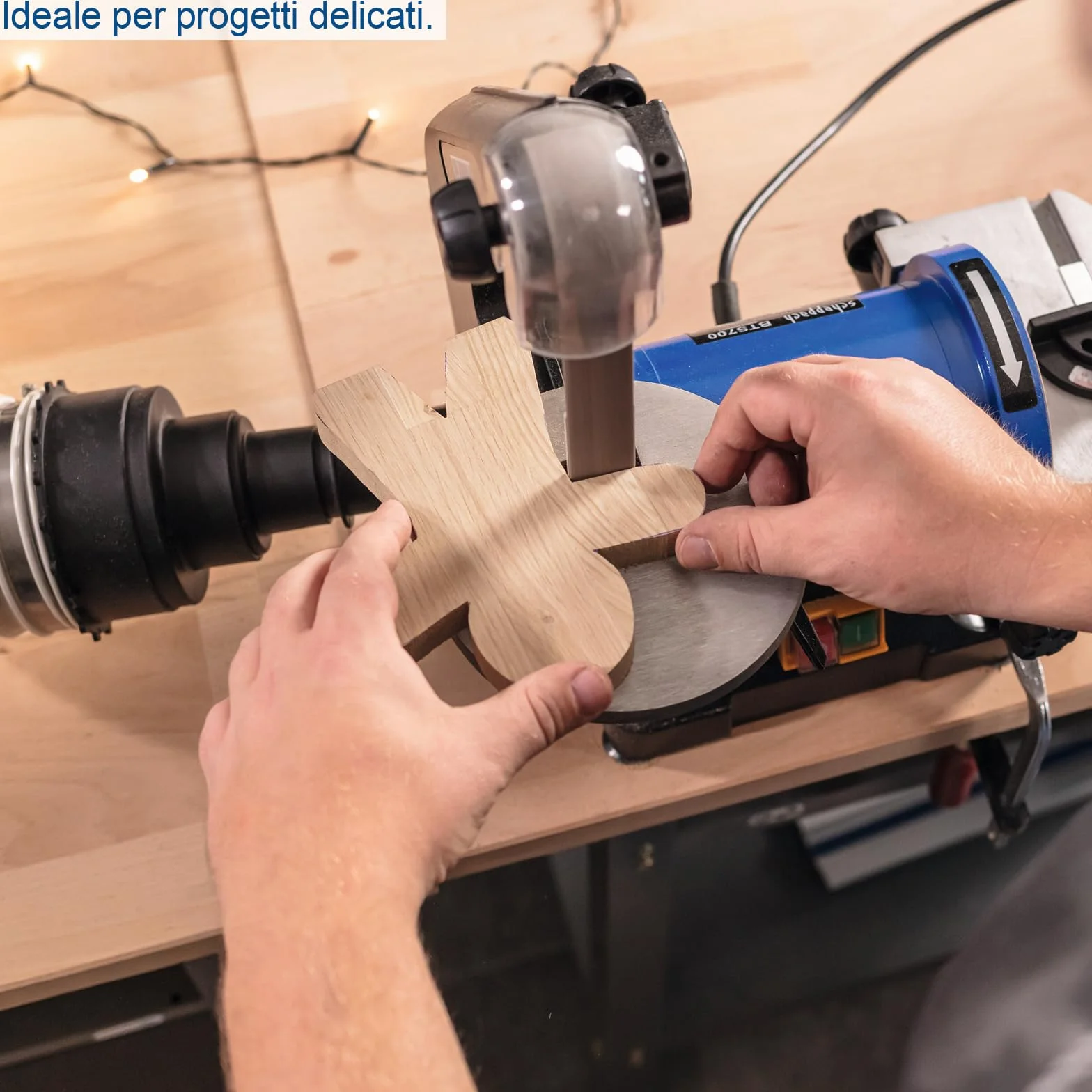 Scheppach BTS700 levigatrice a nastro 250W 762x25,4mm disco Ø125mm tavolo regolabile 90°-45° 816 m/min
