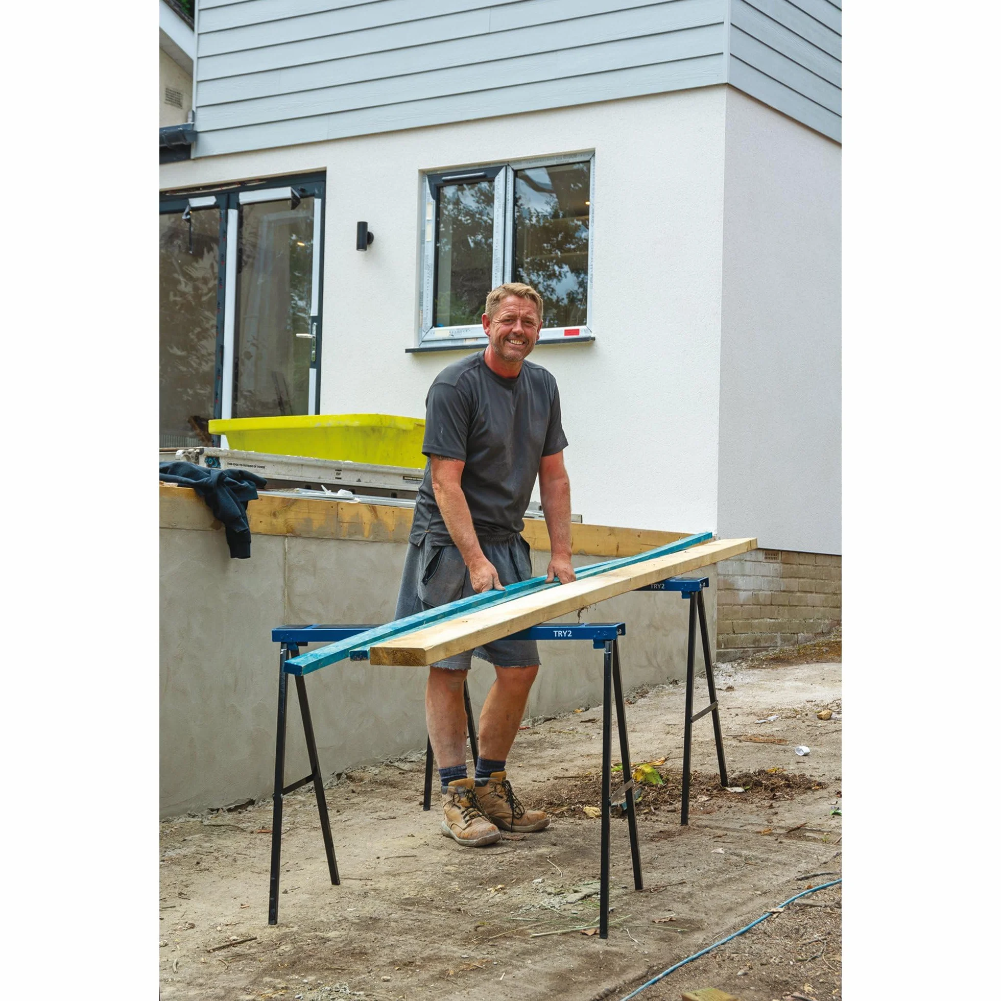Draper 1000 x 800 mm Fold-Down Trestles 52072