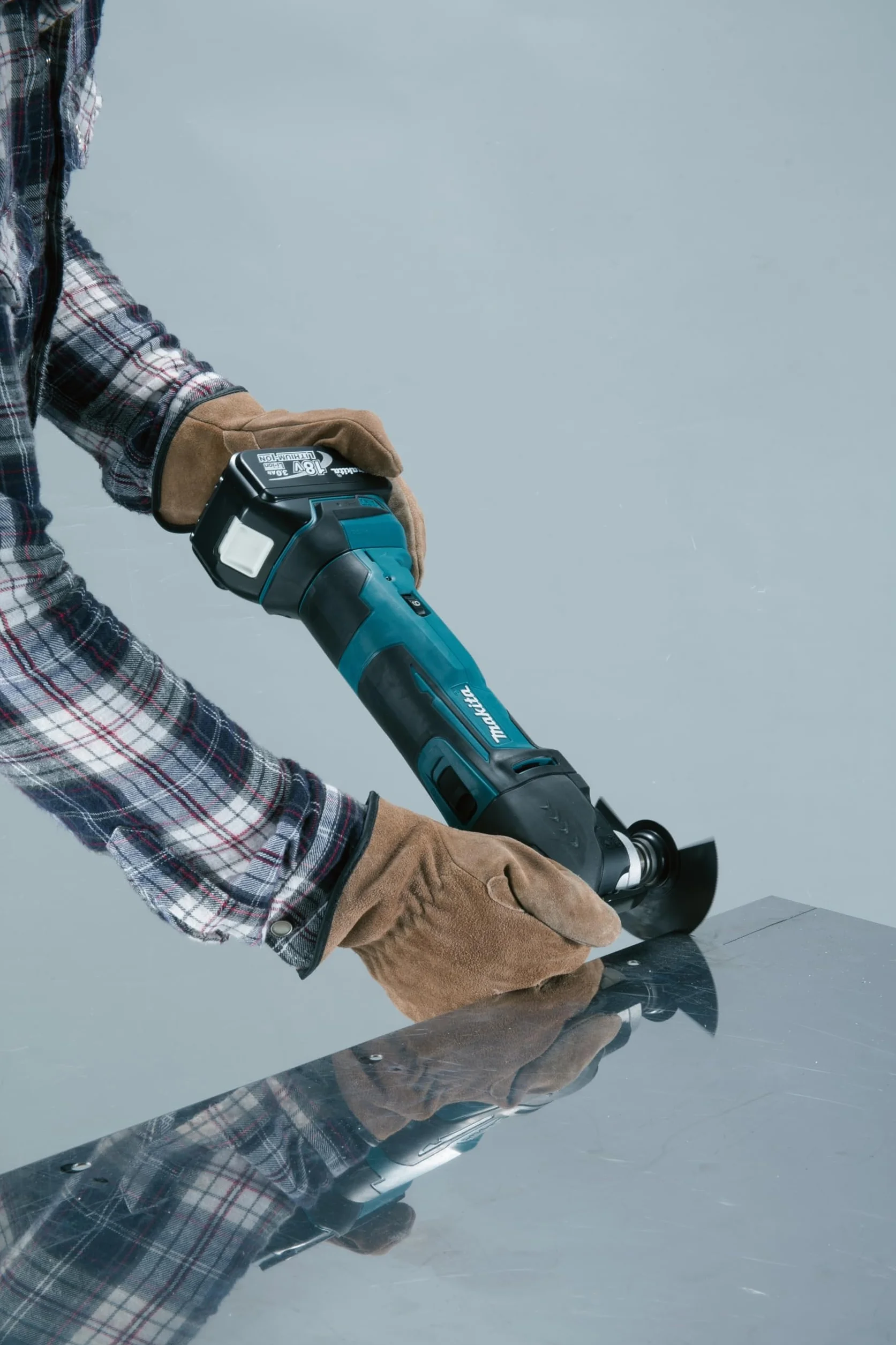 Makita DTM51Z Utensile multifunzione a batteria 18 V, blu