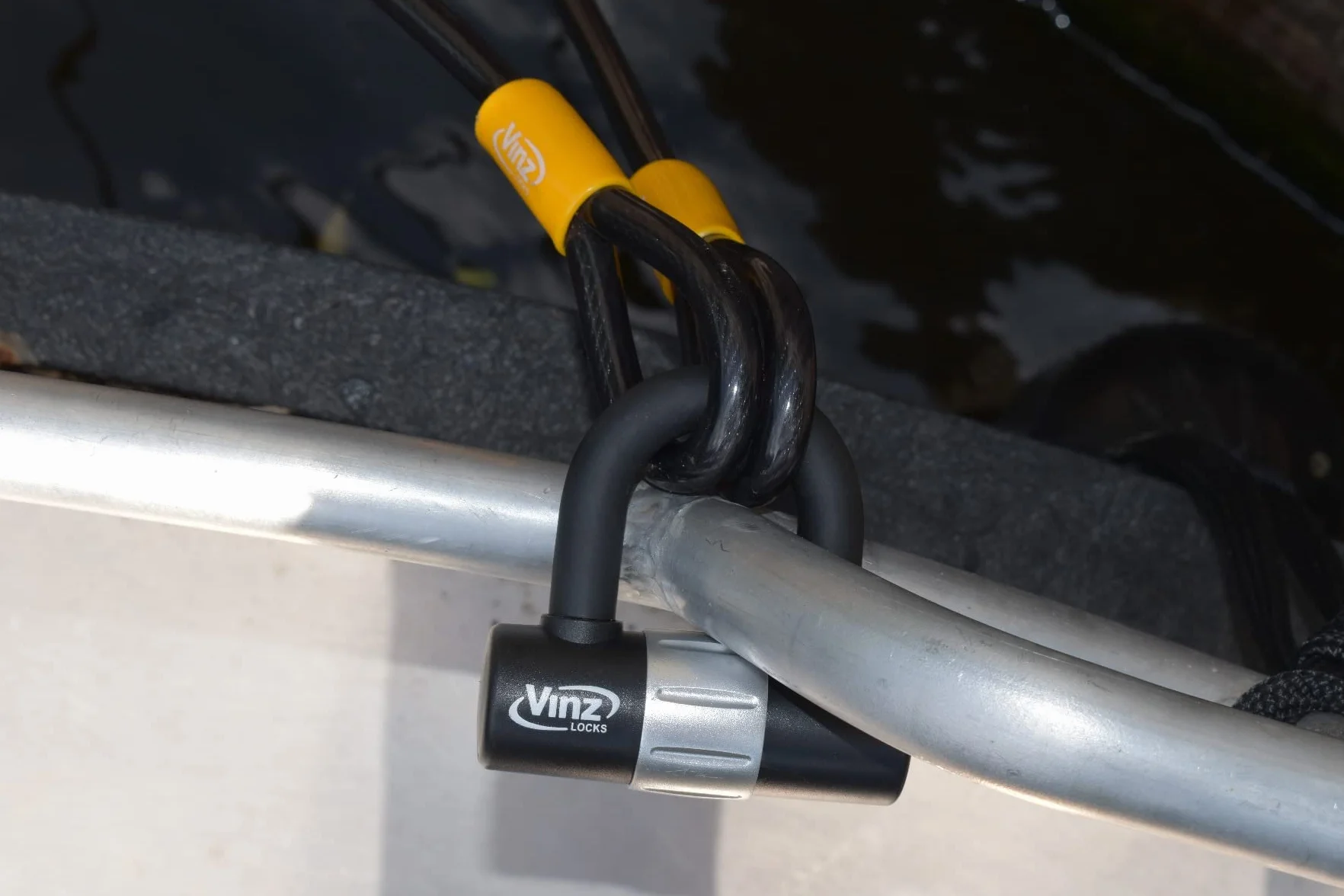 VINZ Kinabalu Cavo antifurto in acciaio Ø 12 mm 5 m con serratura rivestita in plastica