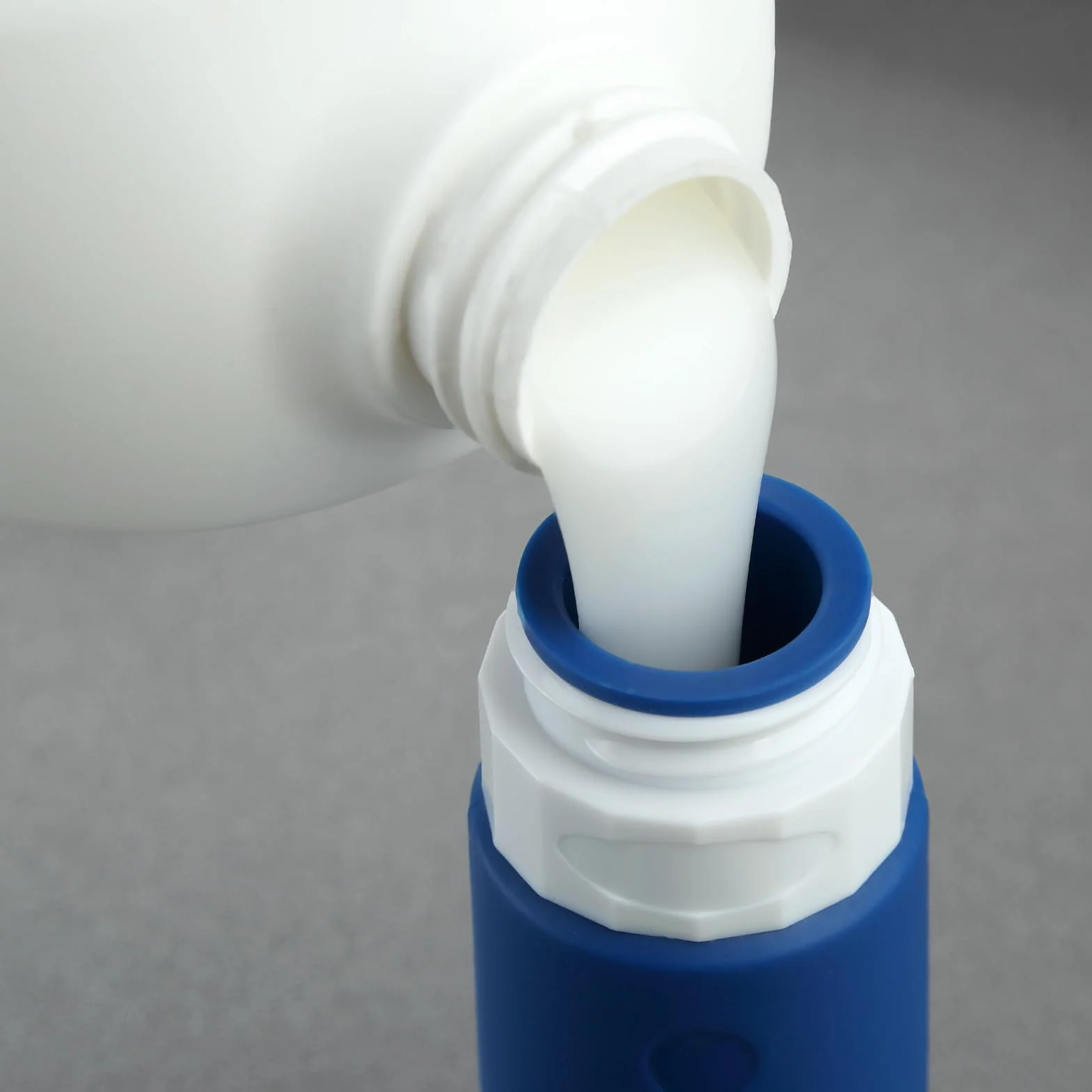 Gemice Bottiglie da Viaggio in Silicone, 4Pezzi 90ml Contenitori con Riutilizzabili Comprimibili, per Shampoo, Balsamo, Crema, Lozione, per Viaggio in Aereo