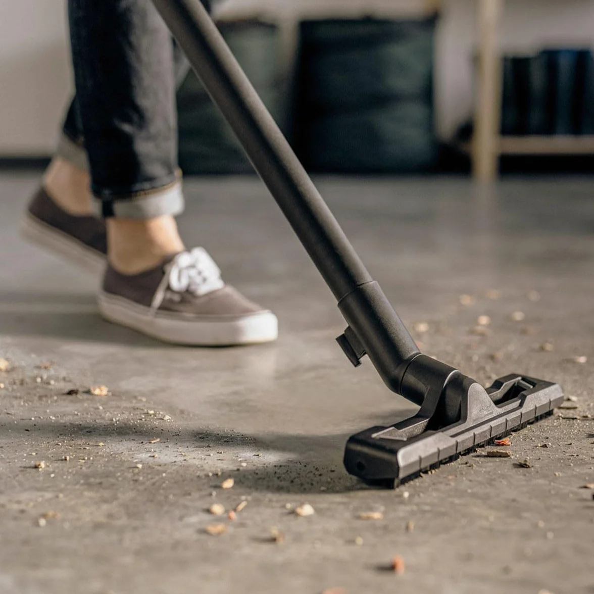 Kärcher Aspiratore Solidi Liquidi WD 2 Plus 1000W 12L Filtro a Cartuccia Tubo 1,8m