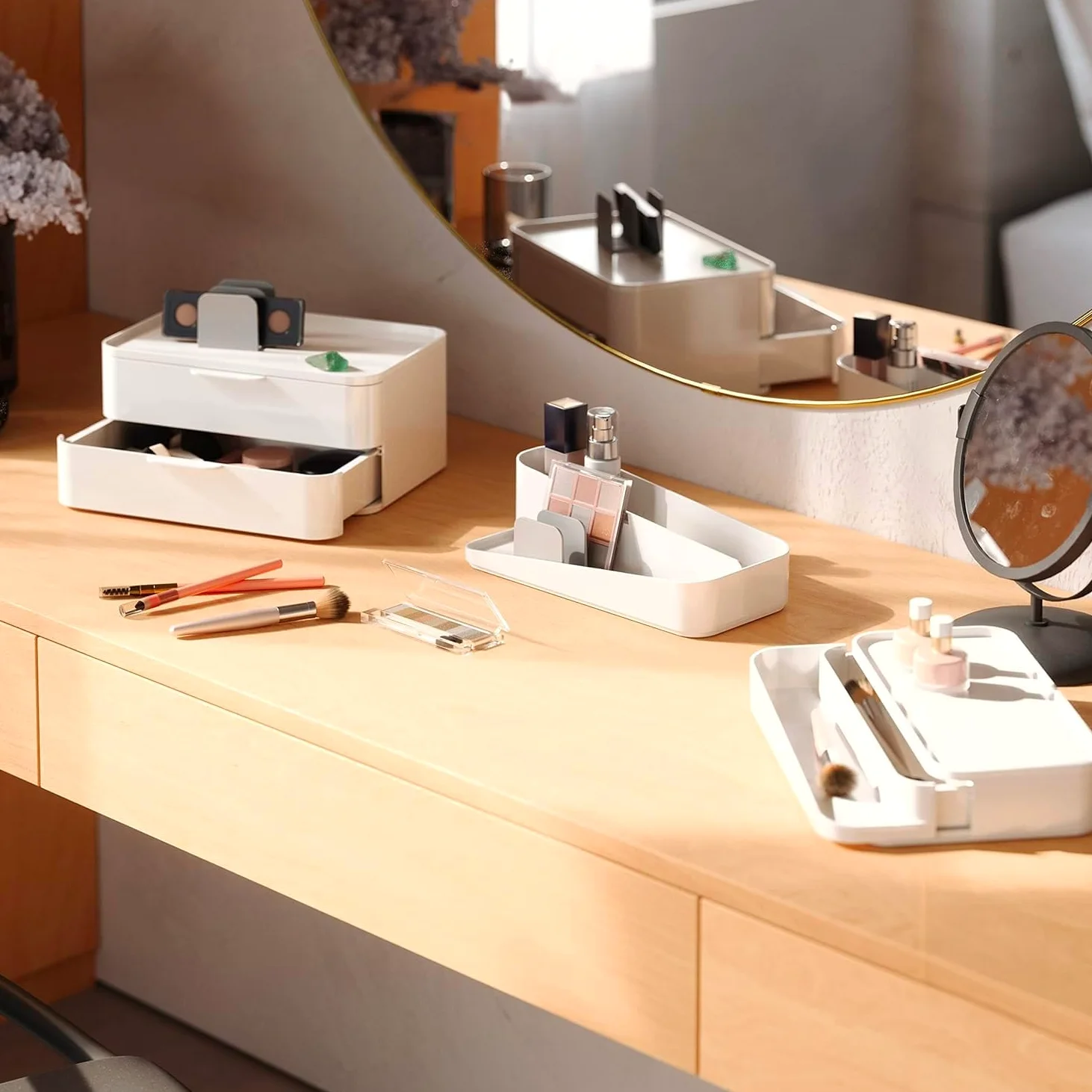 Wintem Organizzatore per Cosmetici in Plastica Bianco con 3 Cassetti Modulabili 27x25x18cm - Ideale per Ordinare e Organizzare Pennelli, Trucchi e Creme in Bagno o Camera - con Piedini Antiscivolo