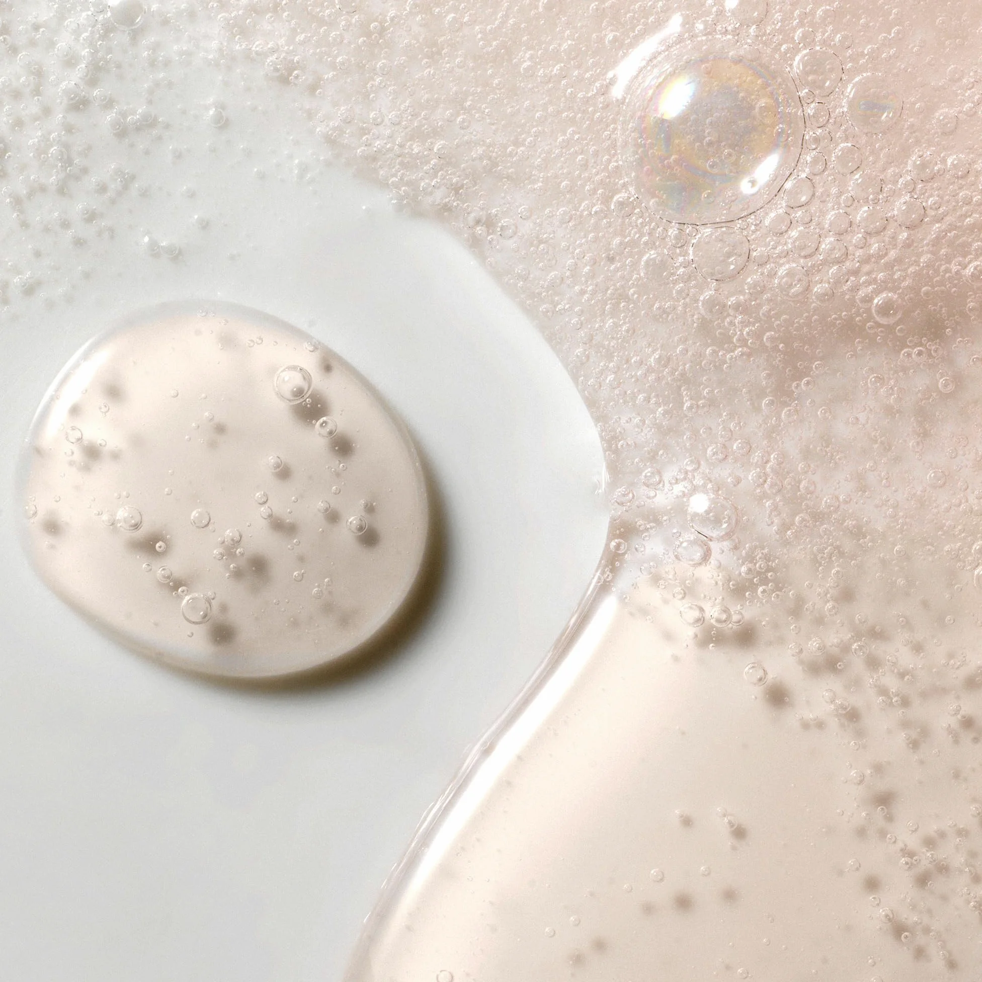Kristin Ess Deep Clean, shampoo schiarente per capelli grassi e accumulazione, purificante e purificante, senza solfati e vegano, prodotto per capelli spessi, ricci e colorati