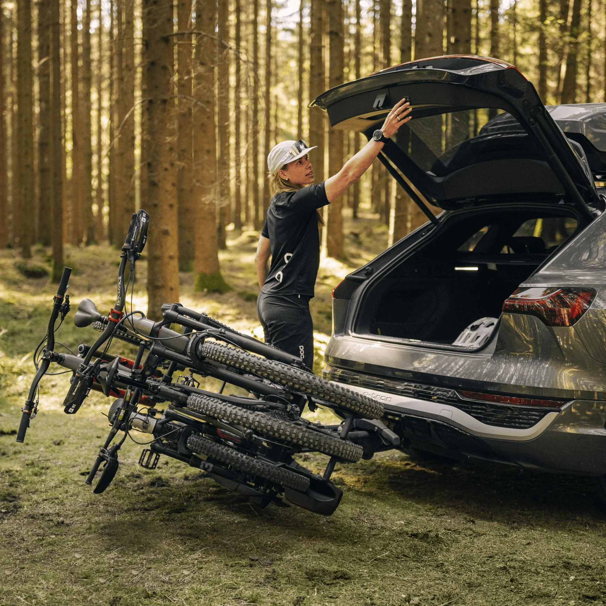 Thule Easyfold 3 Platform Tow Hitch Bike Rack Black, 2(3) bikes