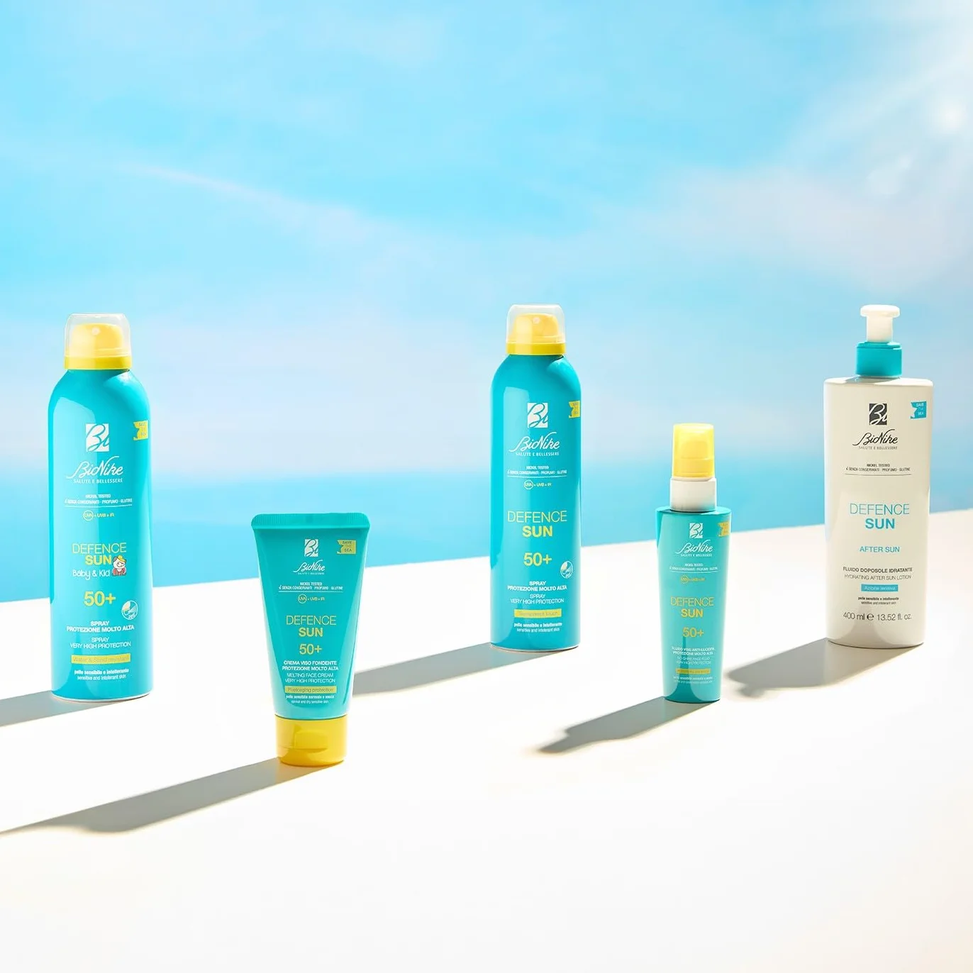 Bionike Defence Sun - Fluido Solare Viso Anti-Lucidità Effetto Matte, per Pelli Normali e Miste, Azione Opacizzante e Antiossidante, Waterproof, Rafforza e Ripara la Pelle, 50 ml