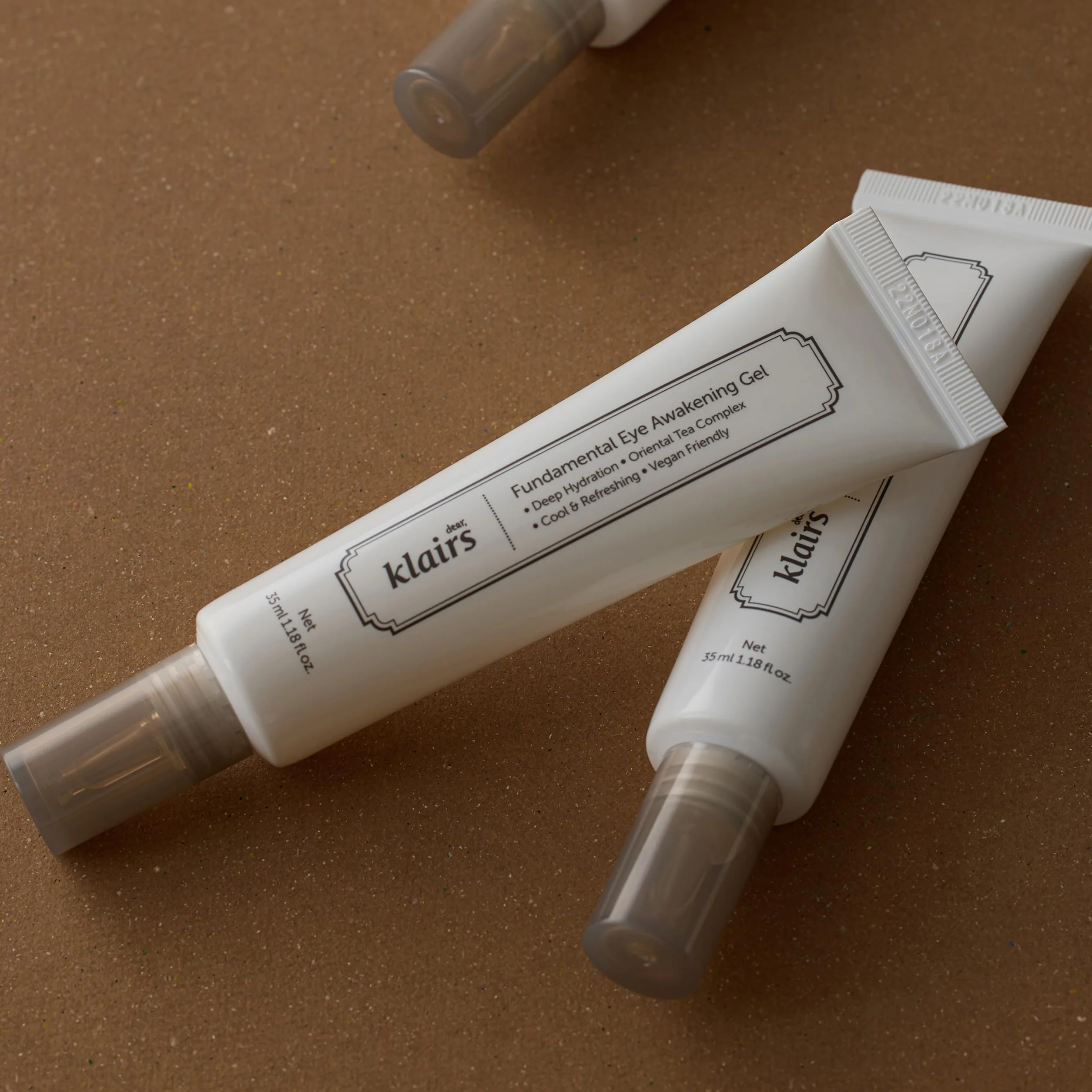 DearKlairs Gel fondamentale per il risveglio degli occhi 35 ml | Vegano, Migliora le occhiaie con azione anti-gonfiore e antiossidante per borse, trattamento occhi gonfi per donna