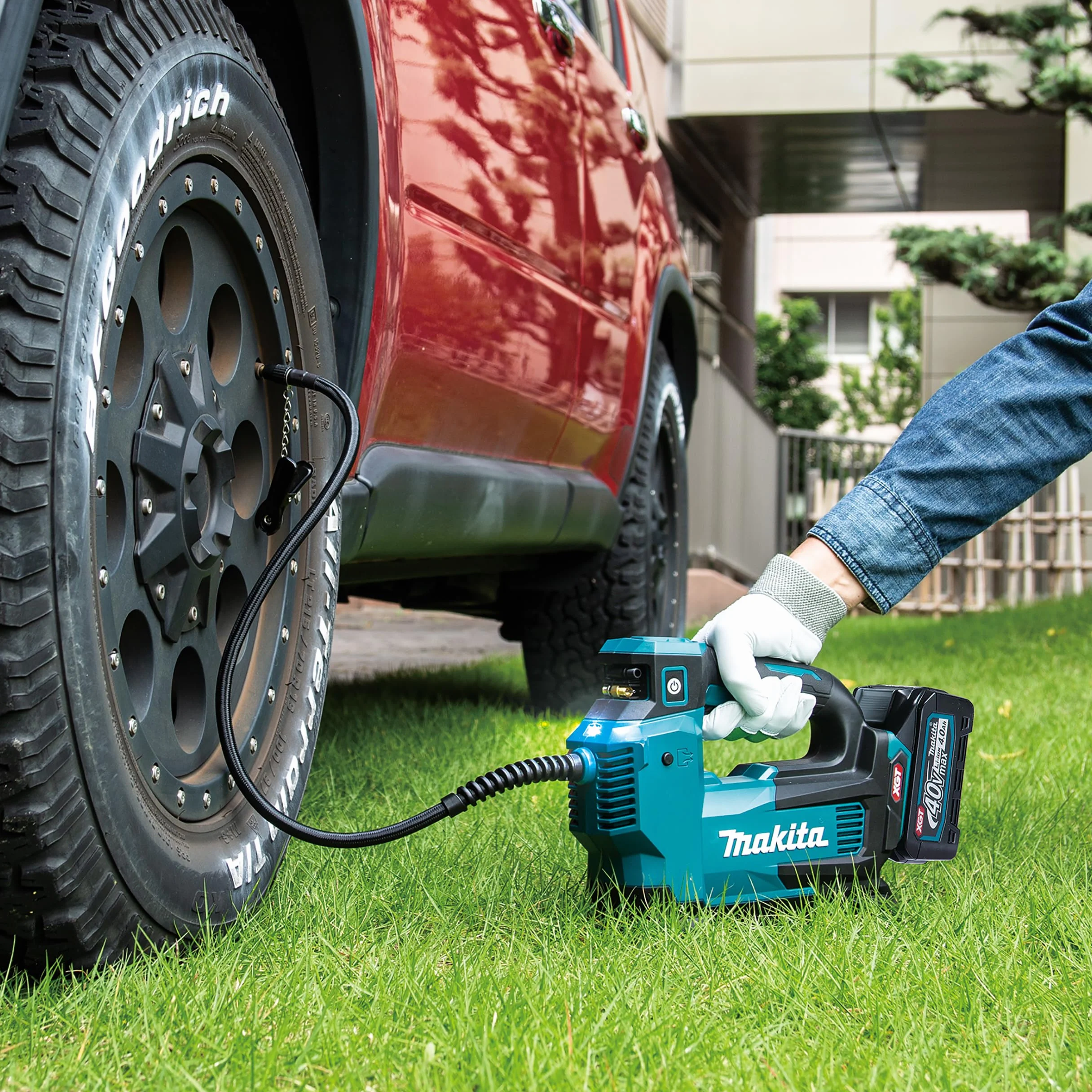 Makita Compressore MP001GZ 11,1 bar 40V max.