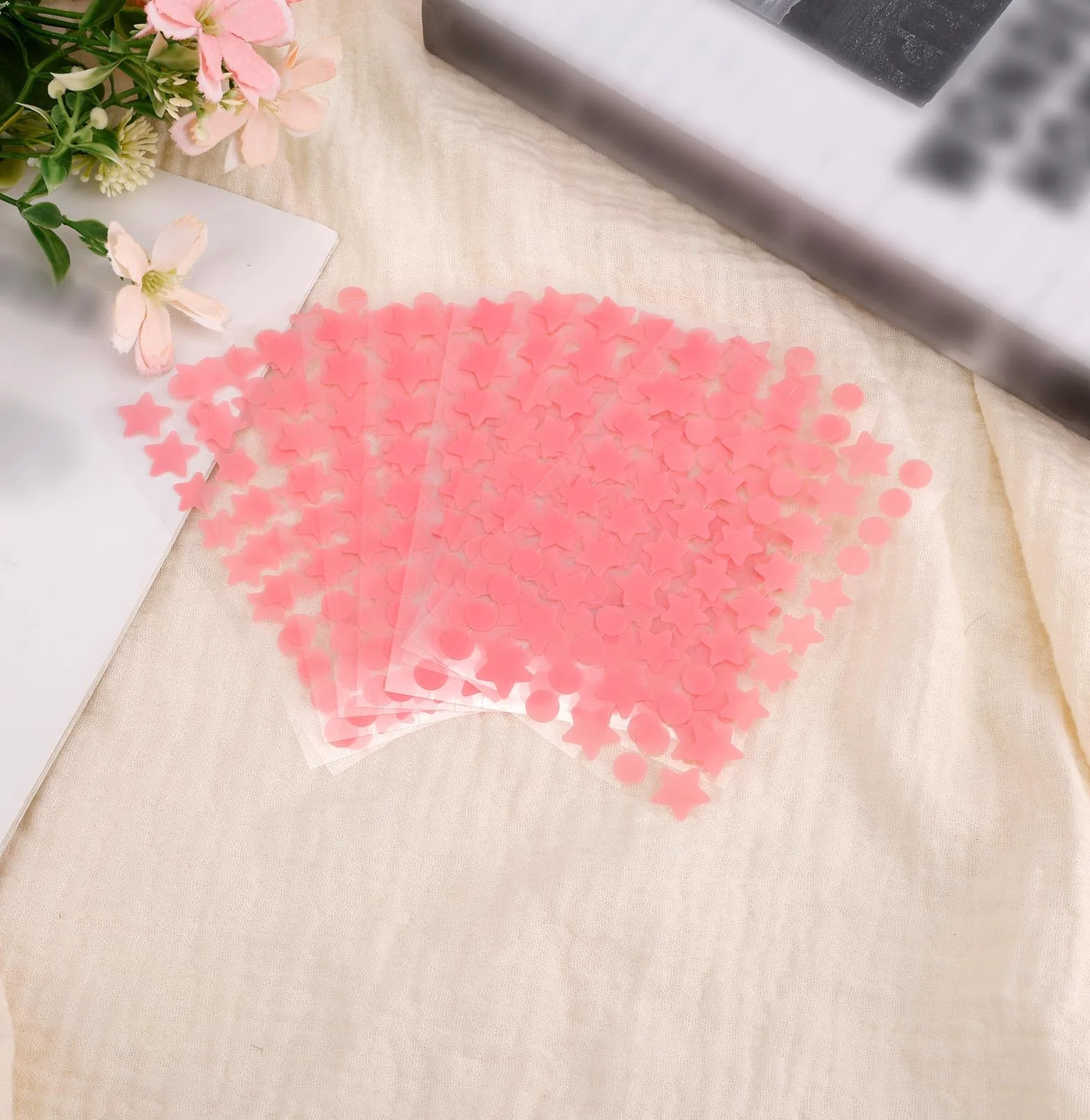 Gosknor 600pz Rosa Cerotti per Brufoli, 240 Copri Brufoli Rotondi Viso 240 Piccoli Cerotti l'Acne a Forma di Stella e 120 Grandi Patch l'Acne a Forma di Stella per Feste Trucco