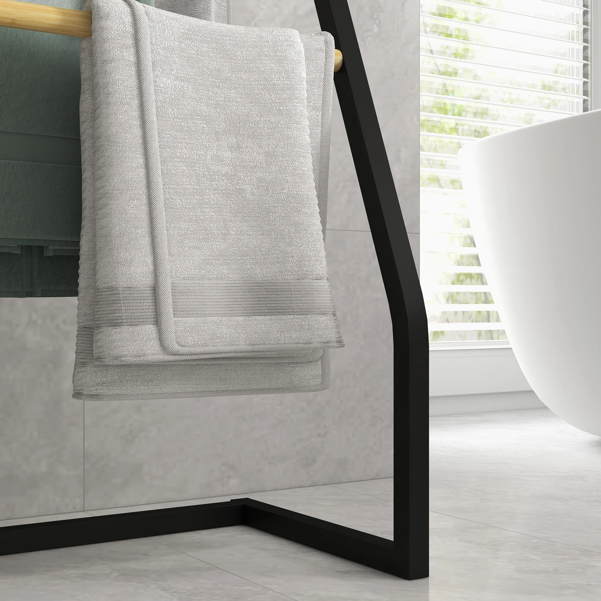 HOMCOM Portasciugamani a 4 Livelli in Acciaio e Bambù, 40.5x28x98 cm, Nero