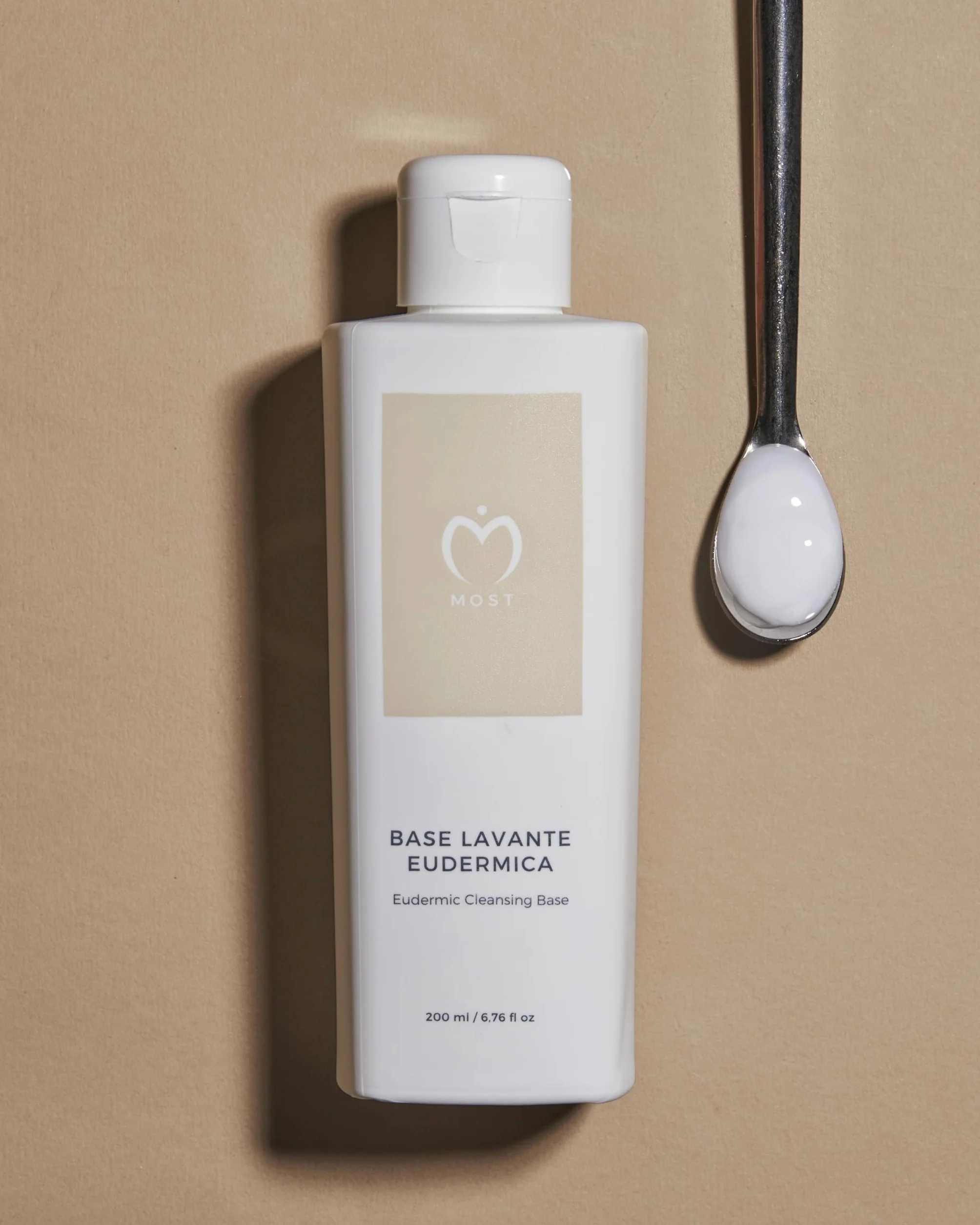 MOST - Base Lavante Eudermica, Detergente Senza Schiuma Viso, Corpo e Intimo Neonato e Adulto con Tensioattivi Delicati - Sapone Intimo Corpo Bambini e Adulti in Crema Idratante Pelle Sensibile, 200ml
