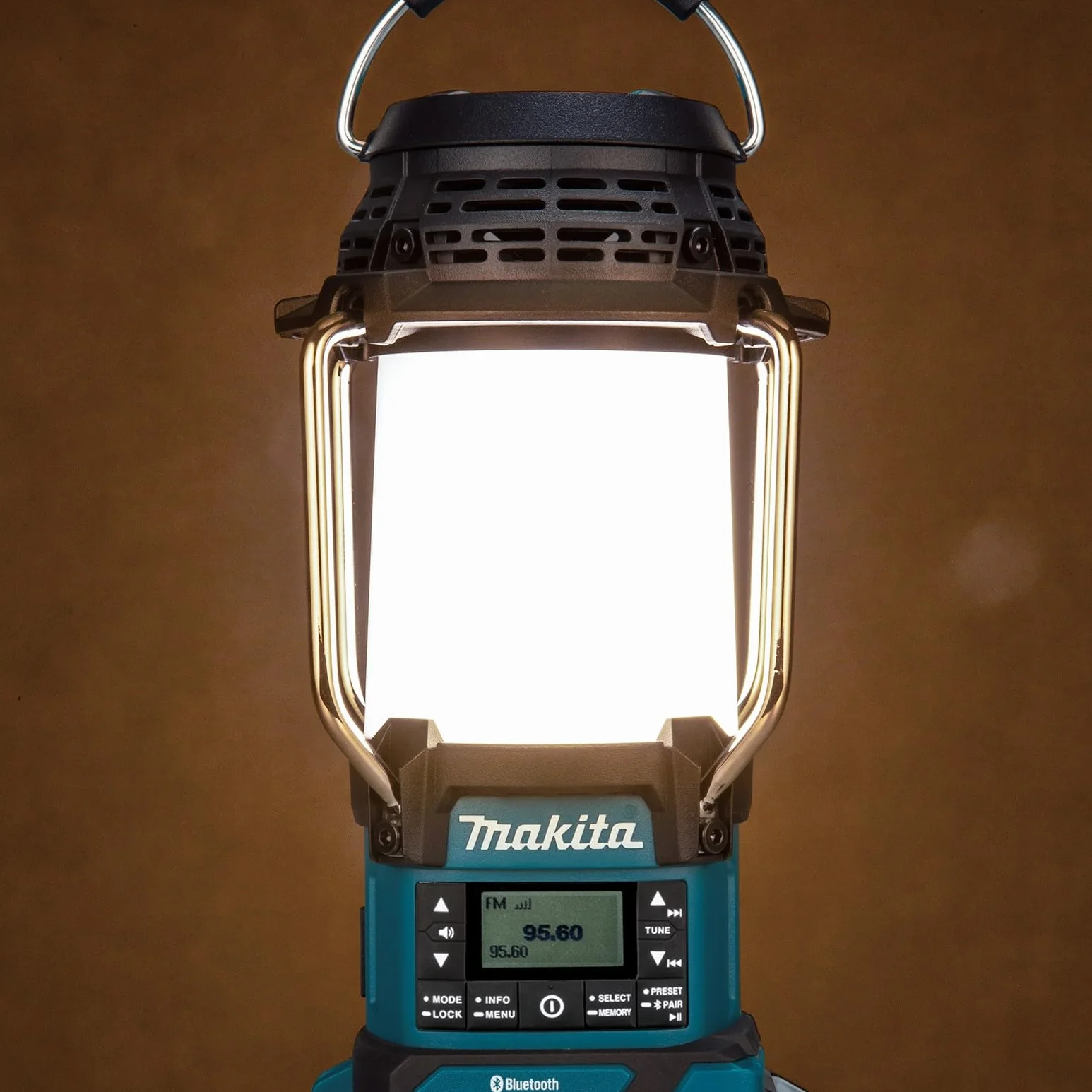 Makita MR009GZ 40V Max XGT Radio Lanterna