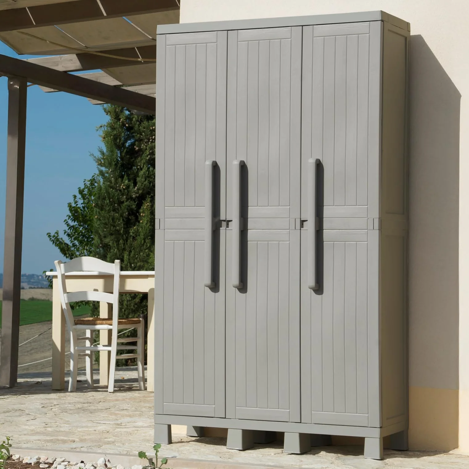 Toomax Armadio Wood Midi 3 ante 4 ripiani regolabili 97x37x173 cm plastica effetto legno grigio tortora