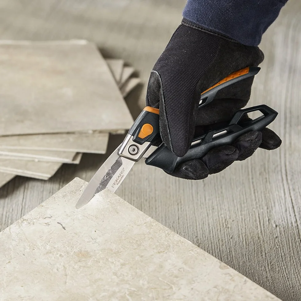 Fiskars Snip a molla con impugnatura morbida